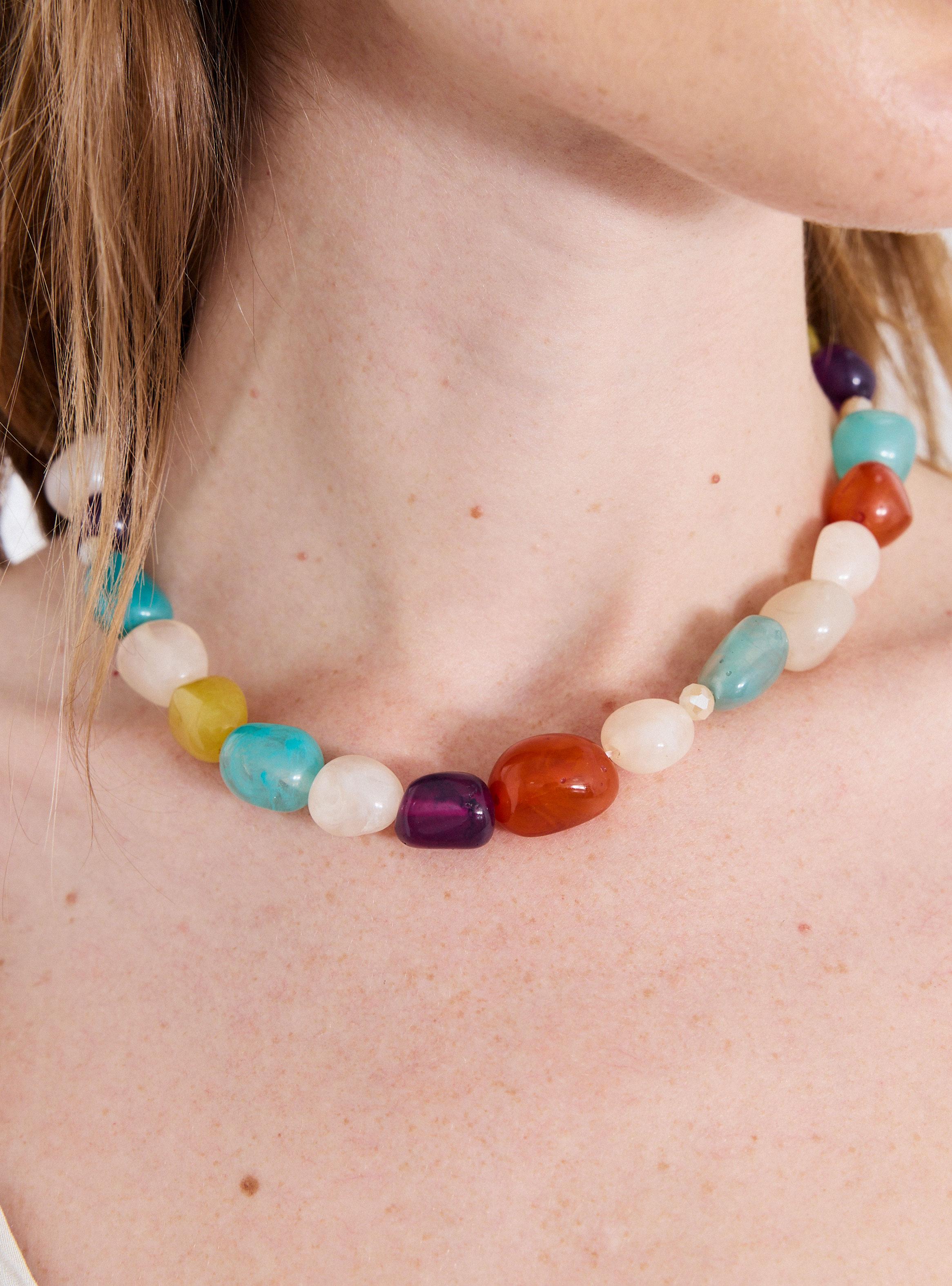 Collar Resina con Formas de Piedra Irregular Colores-3