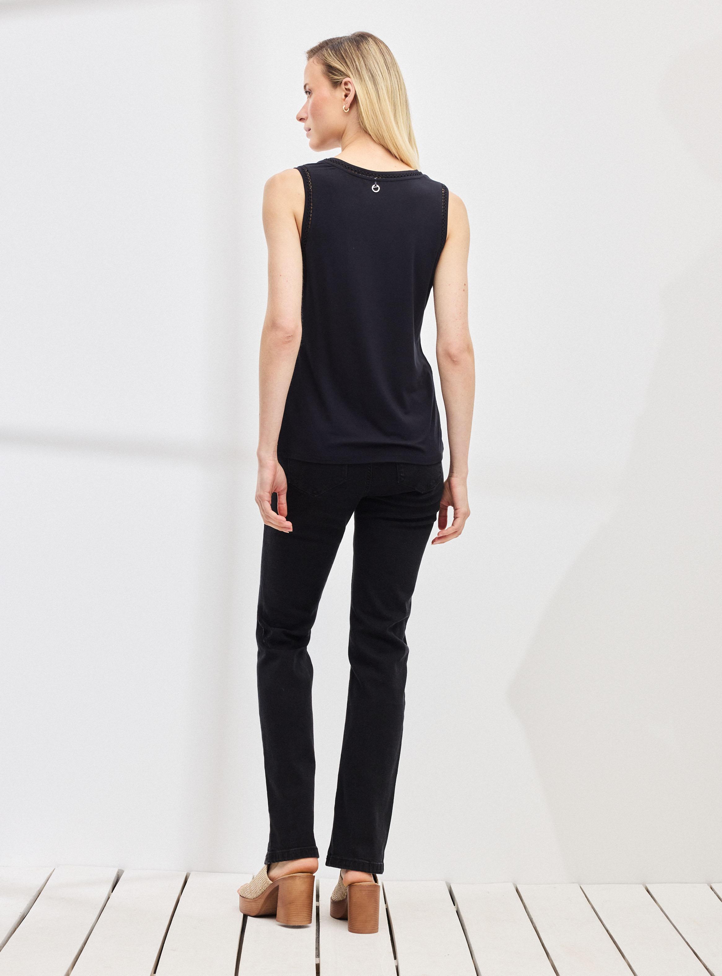 Polera Detalle de Cinta en Escote-5