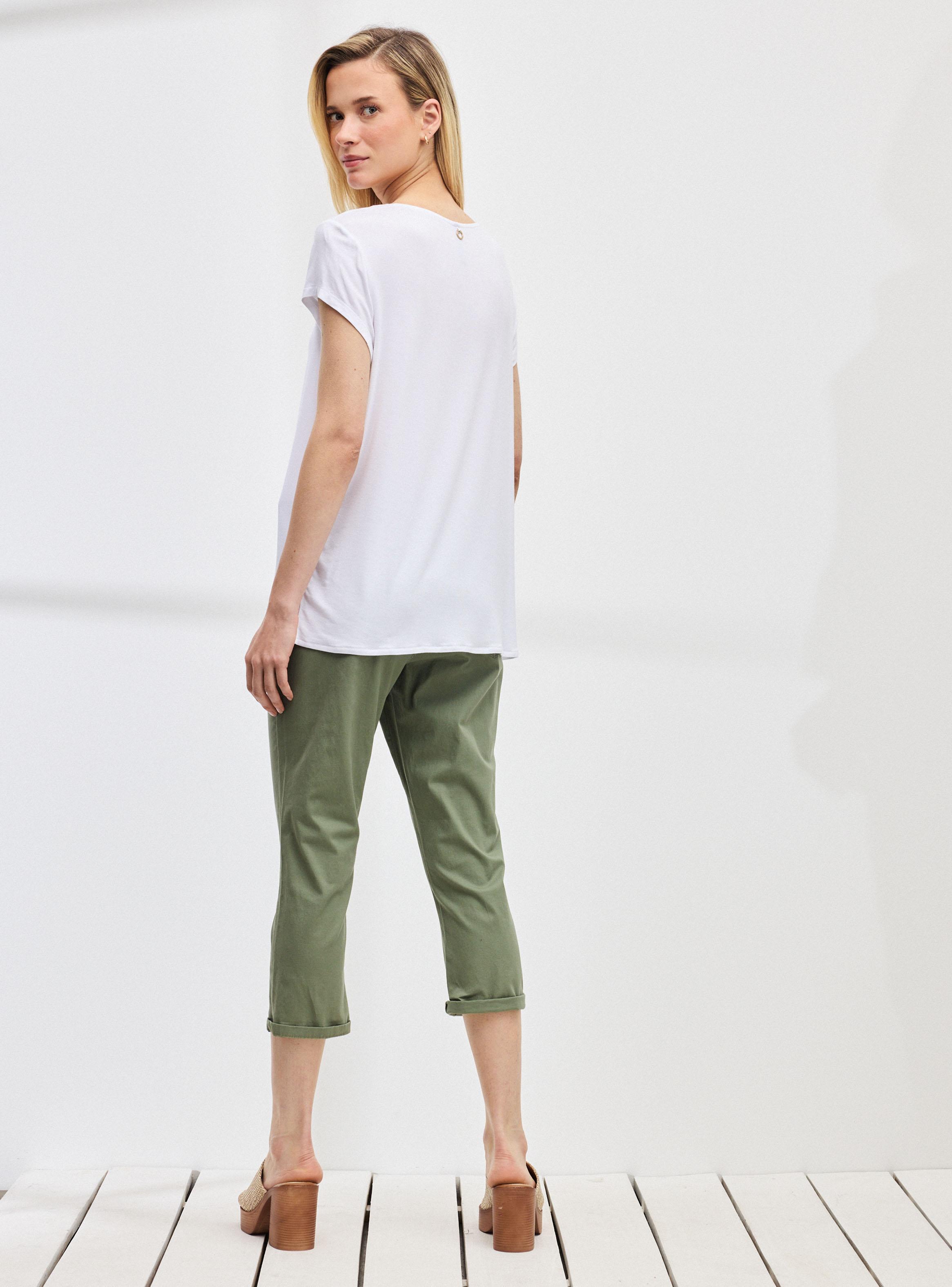 Polera Mezcla de Telas con Detalle de Botones en Hombro-5