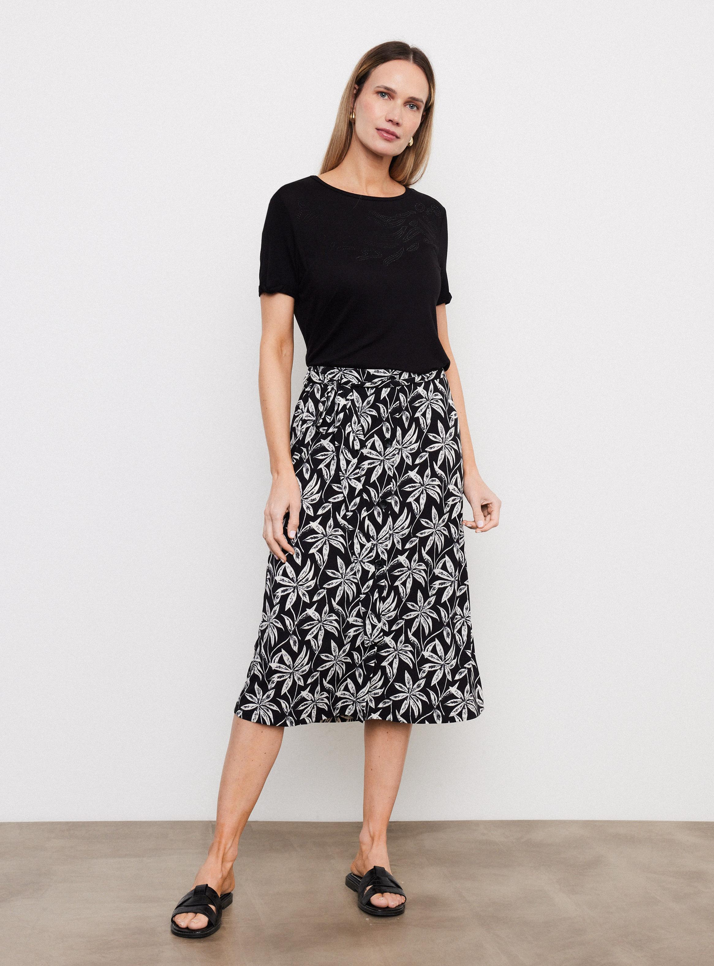 Polera Manga Corta con Estampado de Tachitas-4