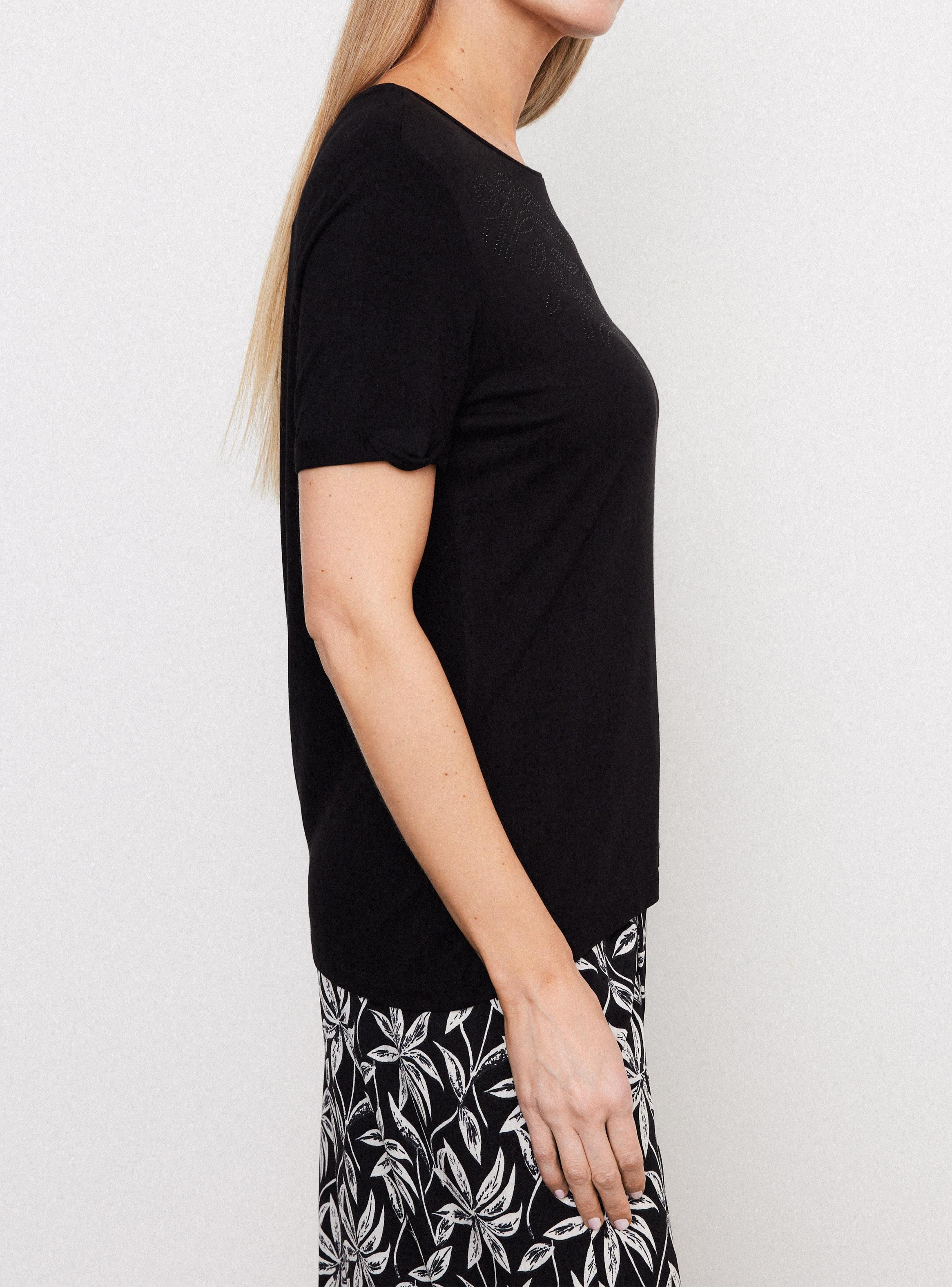 Polera Manga Corta con Estampado de Tachitas-3