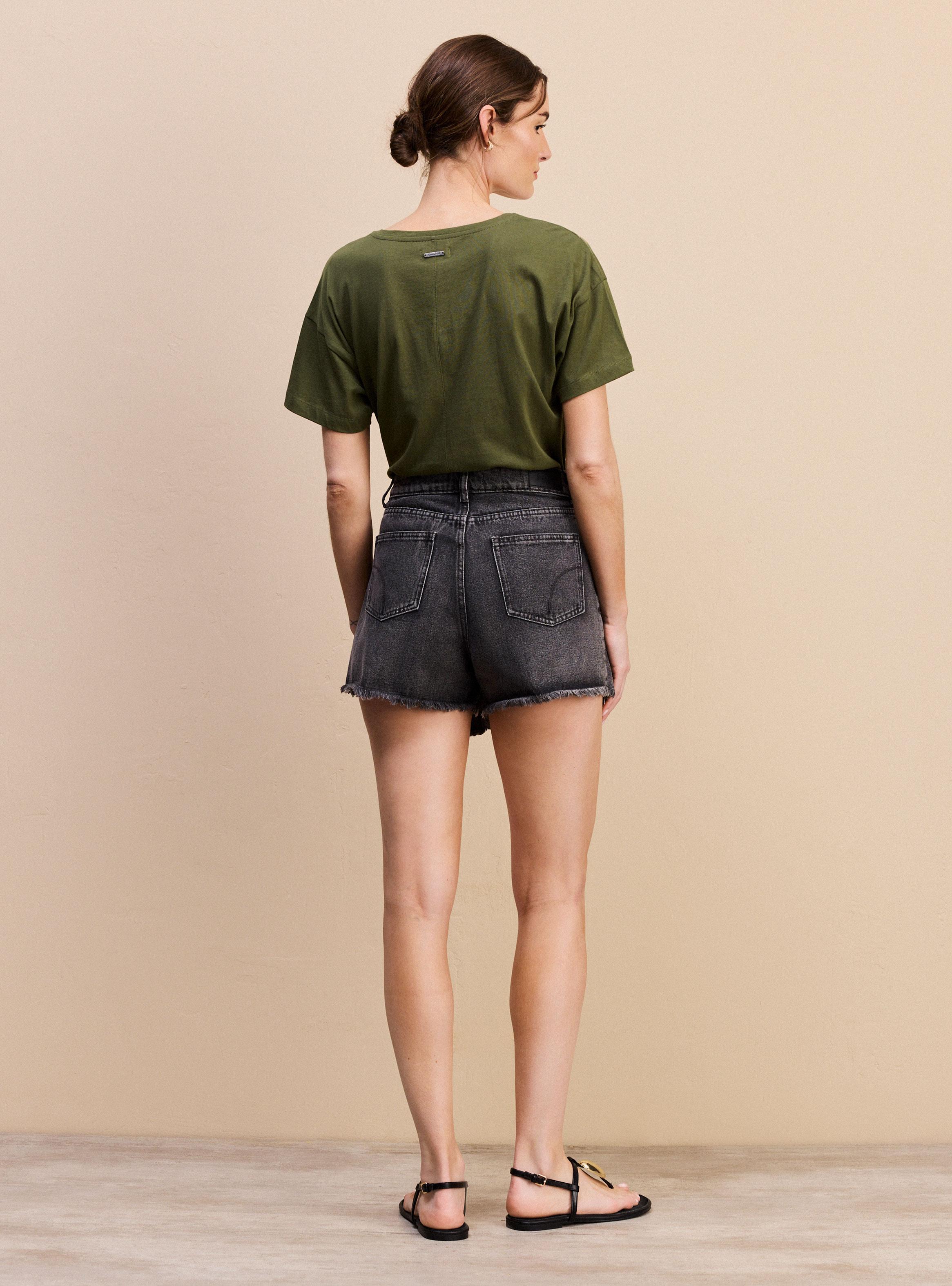 Falda Skort con Tachas Decorativas-5