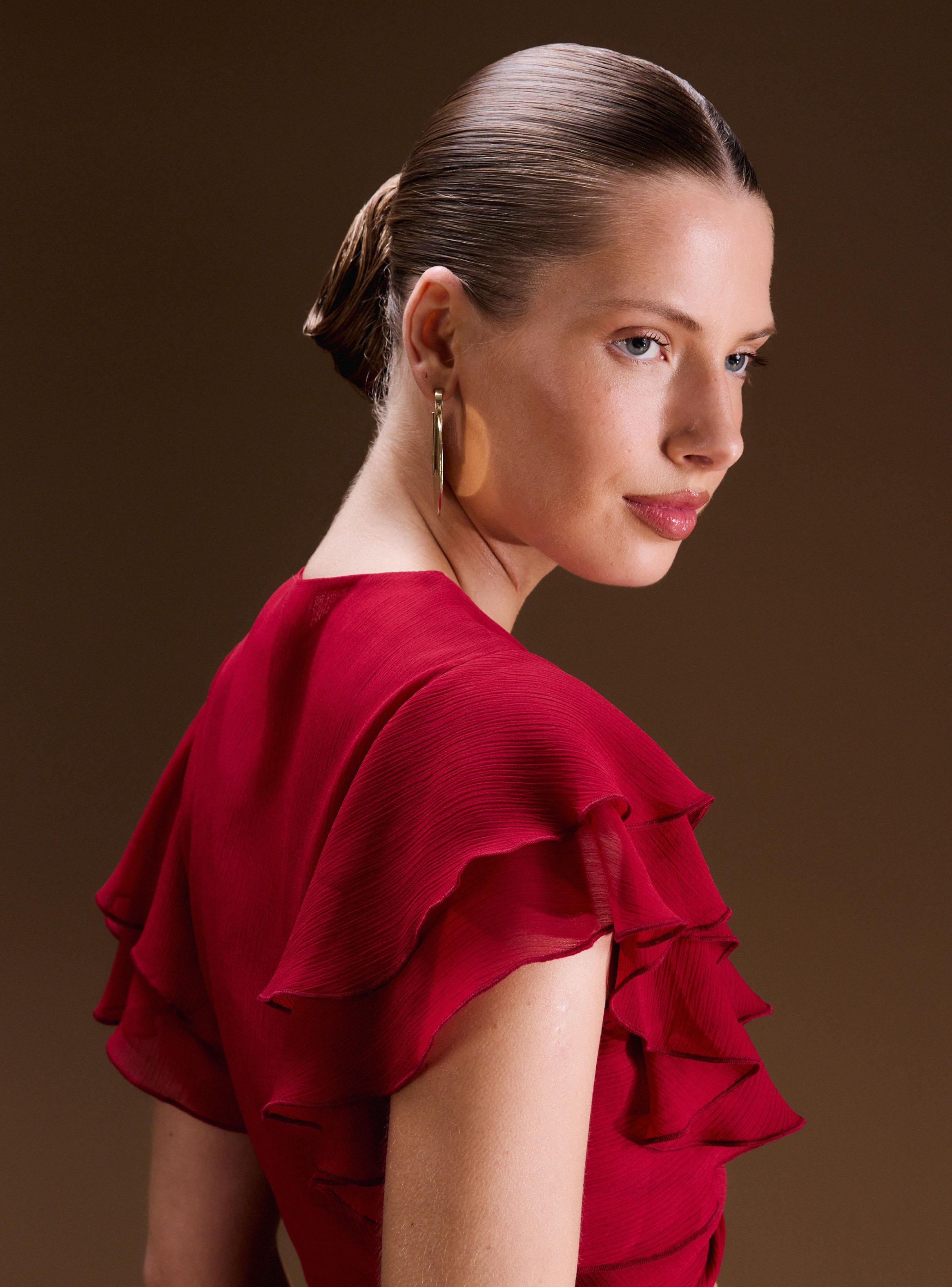 Blusa Crop con Vuelos Nudo Colección Ange Eyzaguirre-3