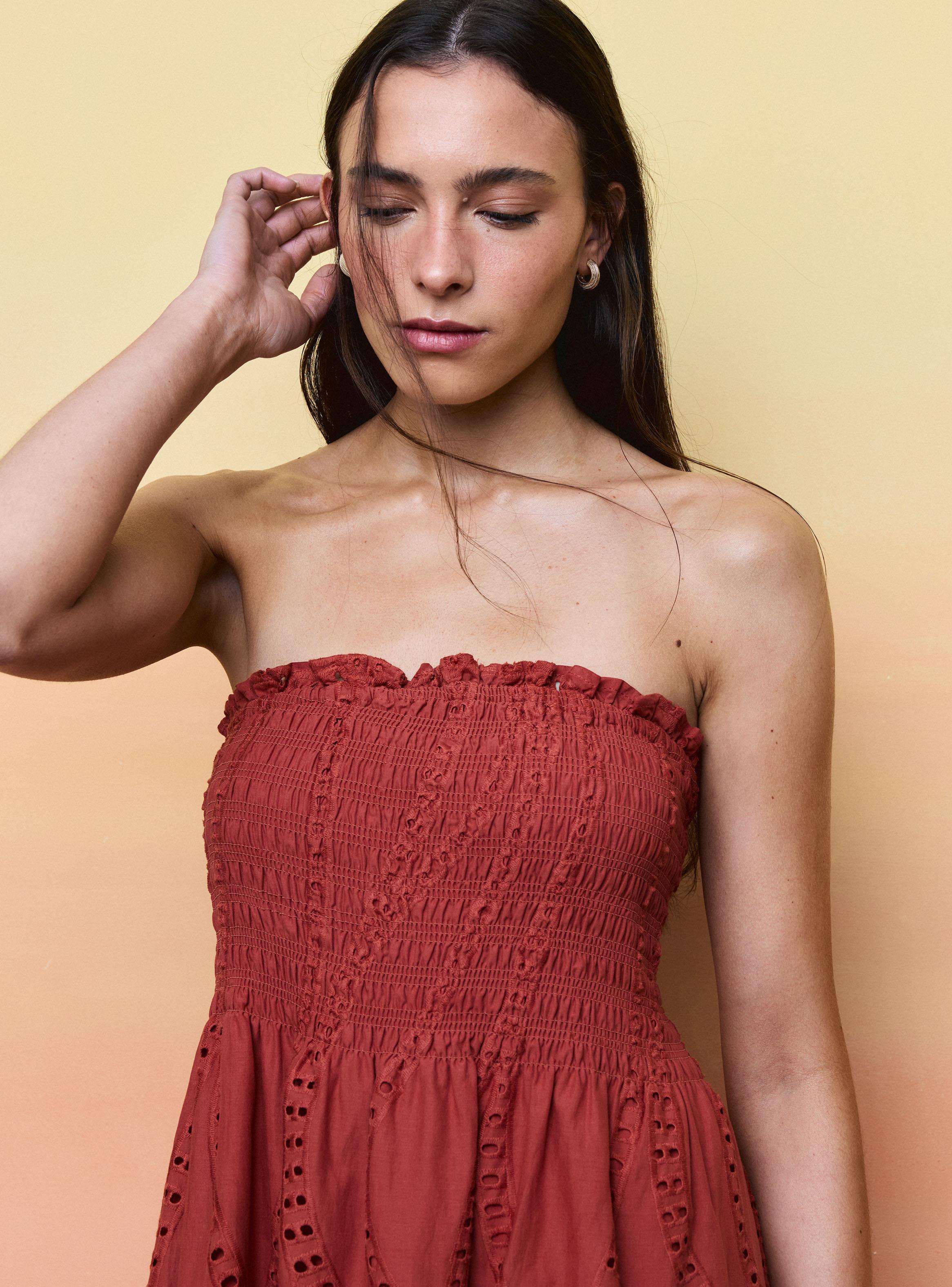 Vestido Strapless con Panal de Abeja y Evasé-2