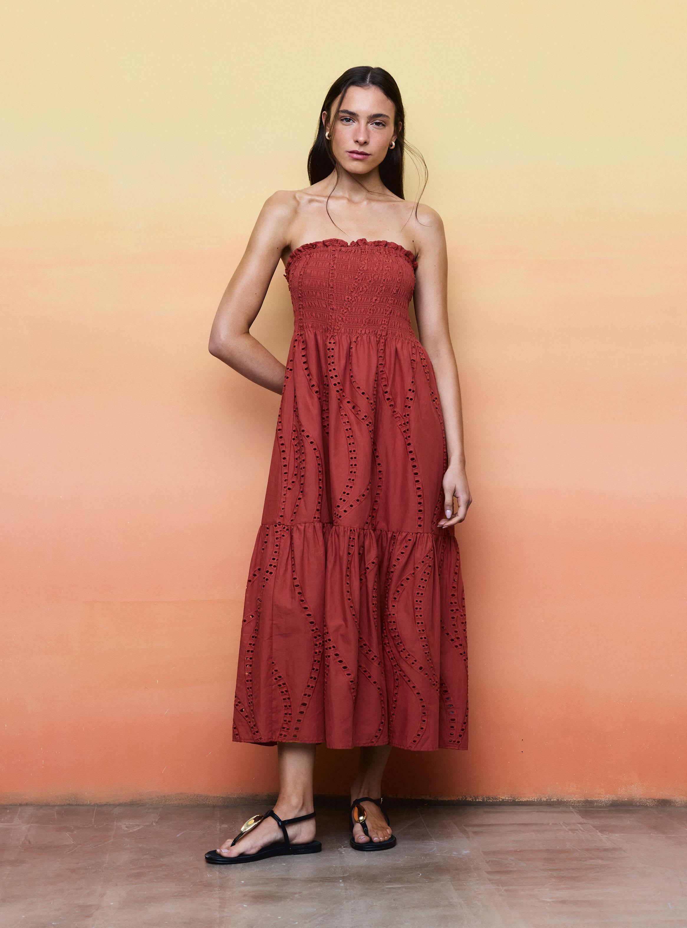 Vestido Strapless con Panal de Abeja y Evasé-4