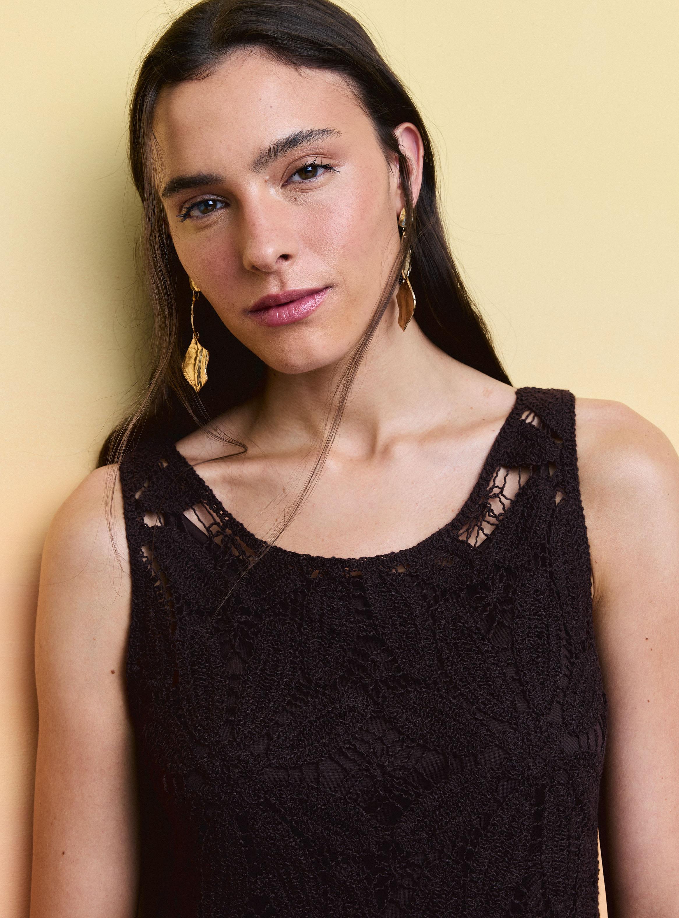 Vestido de Crochet con Escote Redondo-2