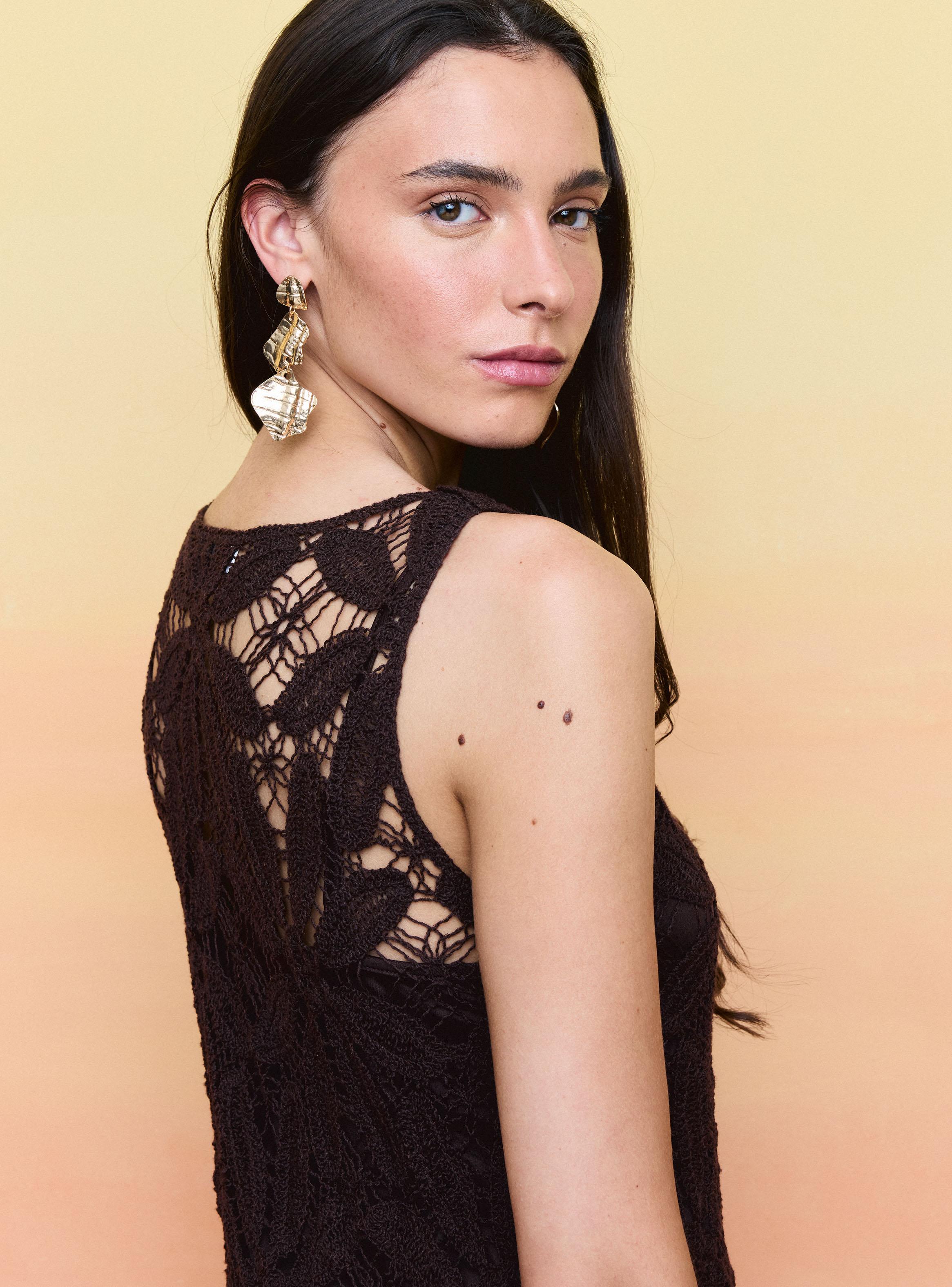 Vestido de Crochet con Escote Redondo-3