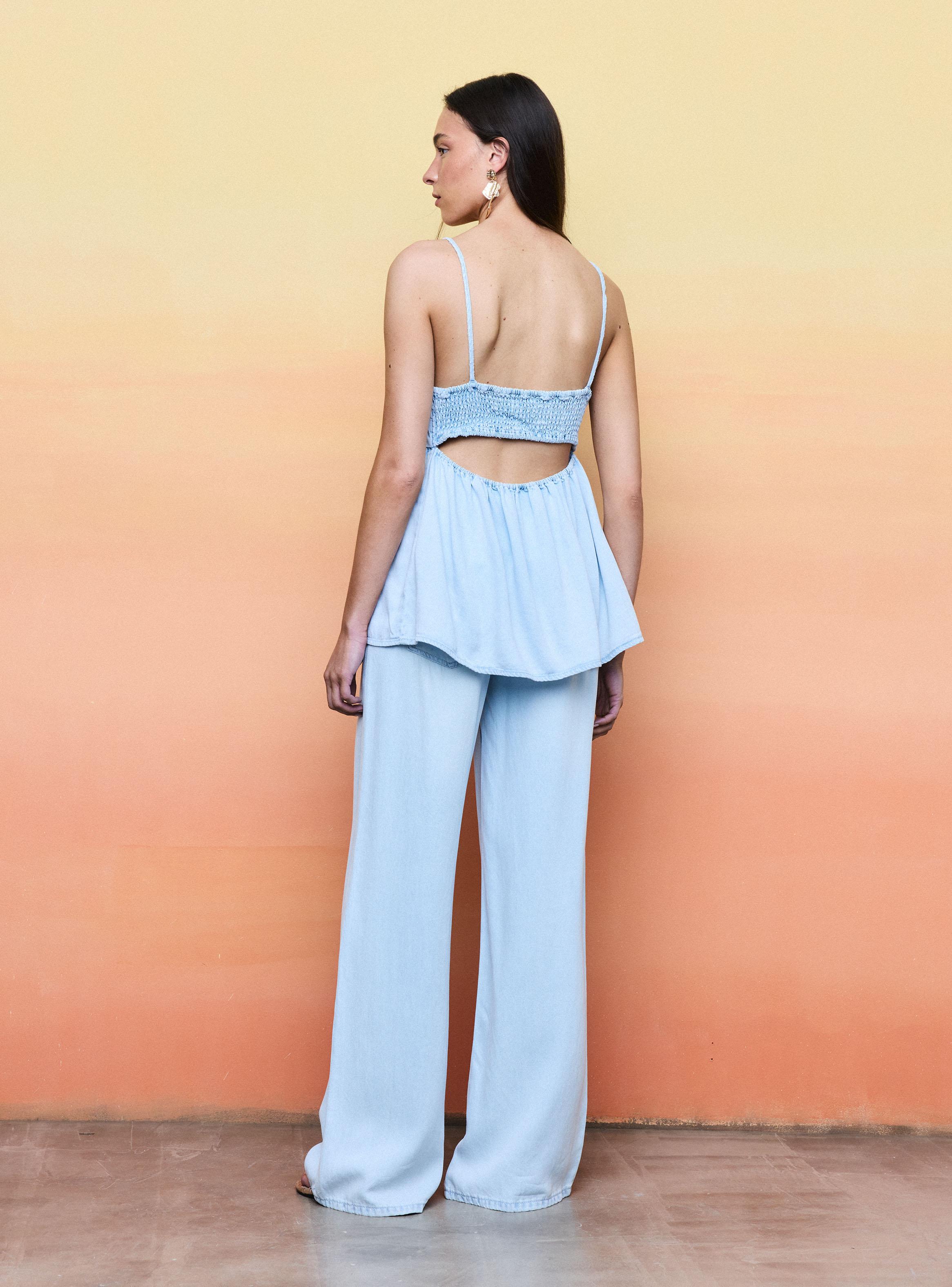 Blusa Fluida Escote Recto y Pabillos-5