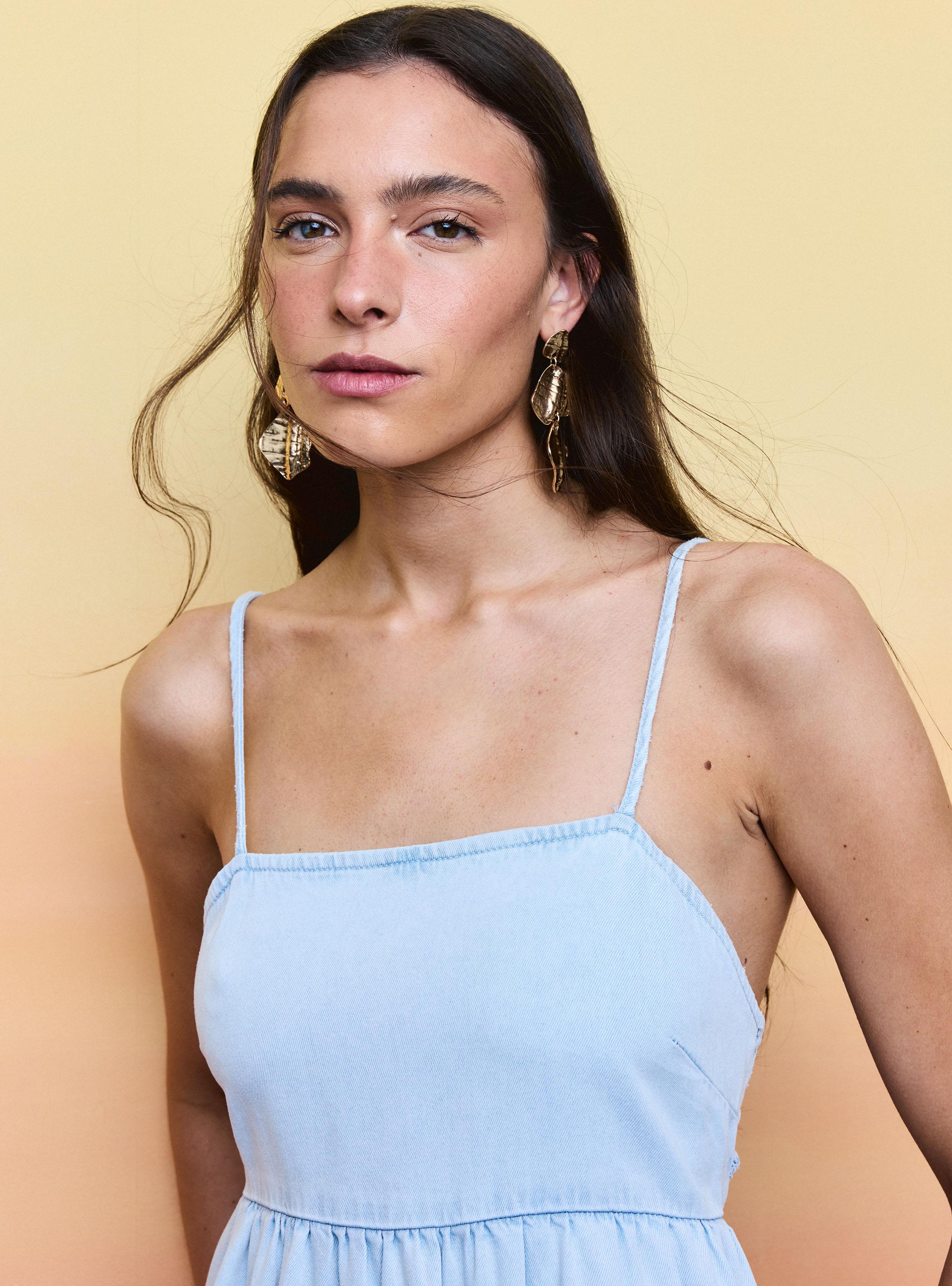 Blusa Fluida Escote Recto y Pabillos-2