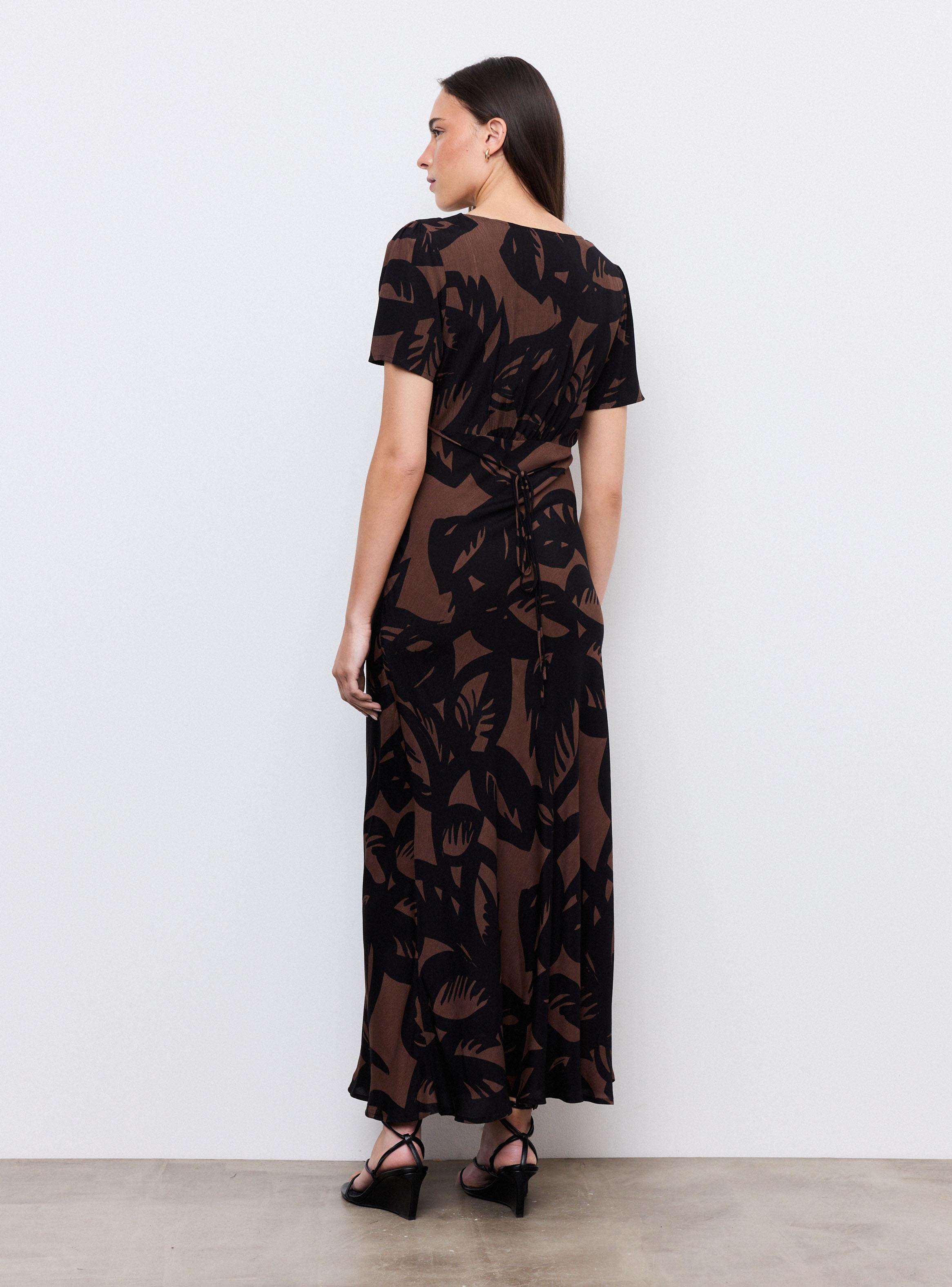 Vestido Fluido Escote V Manga Corta-5