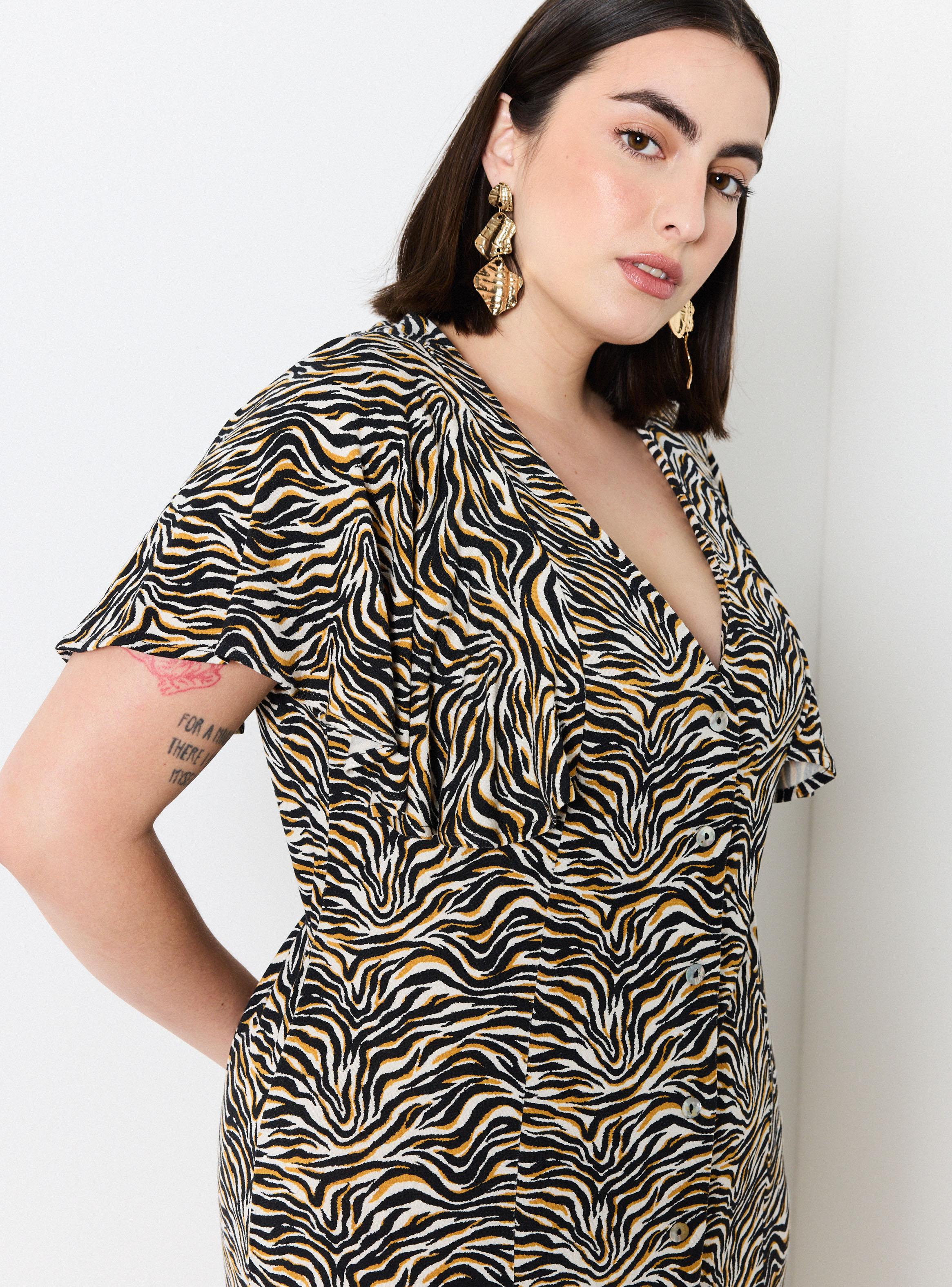 Vestido  Animal Print y Abertura Frontal con Botones-2