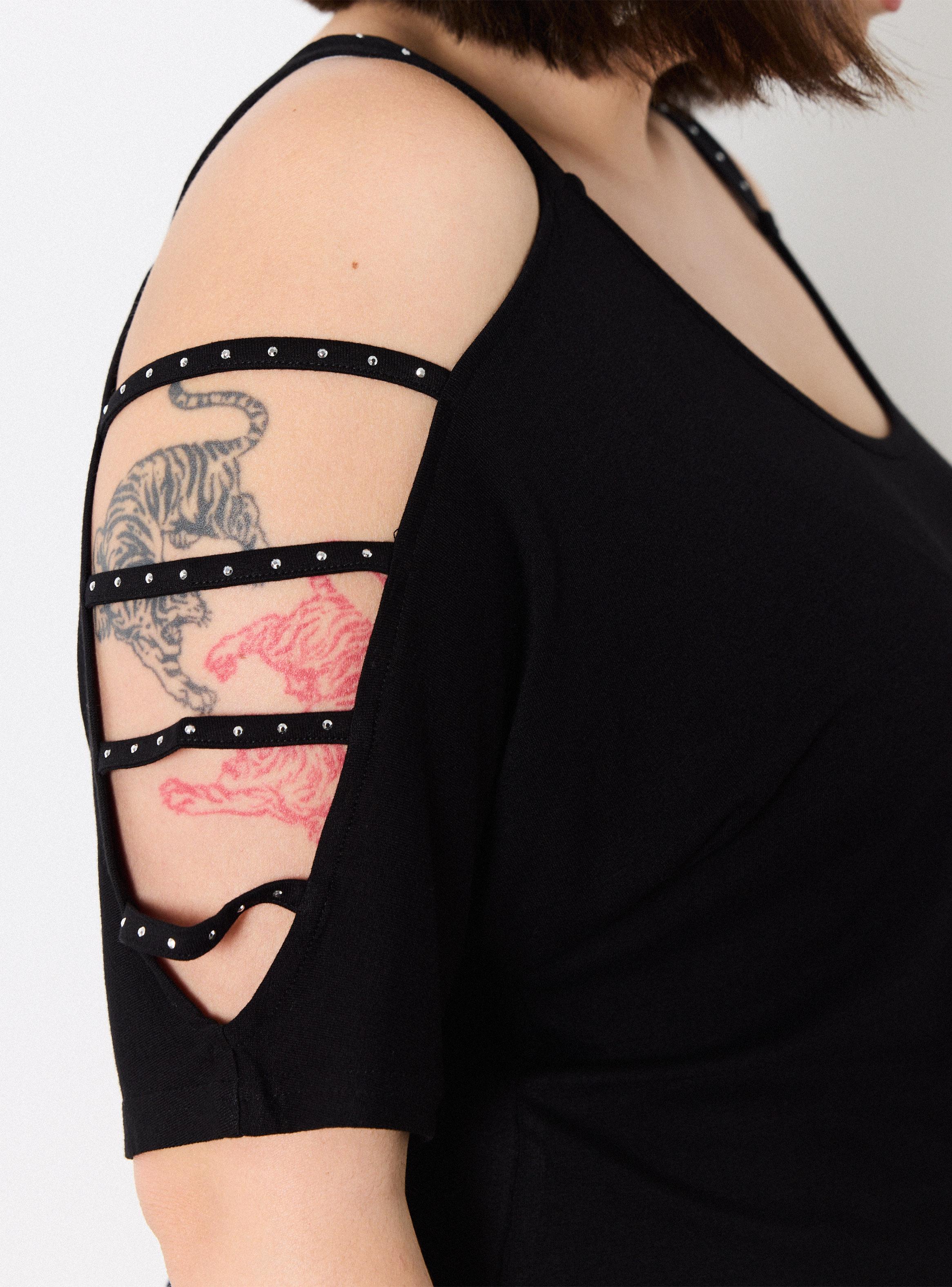 Polera Hombros Descubiertos con Pablios Delgados y Strass-2