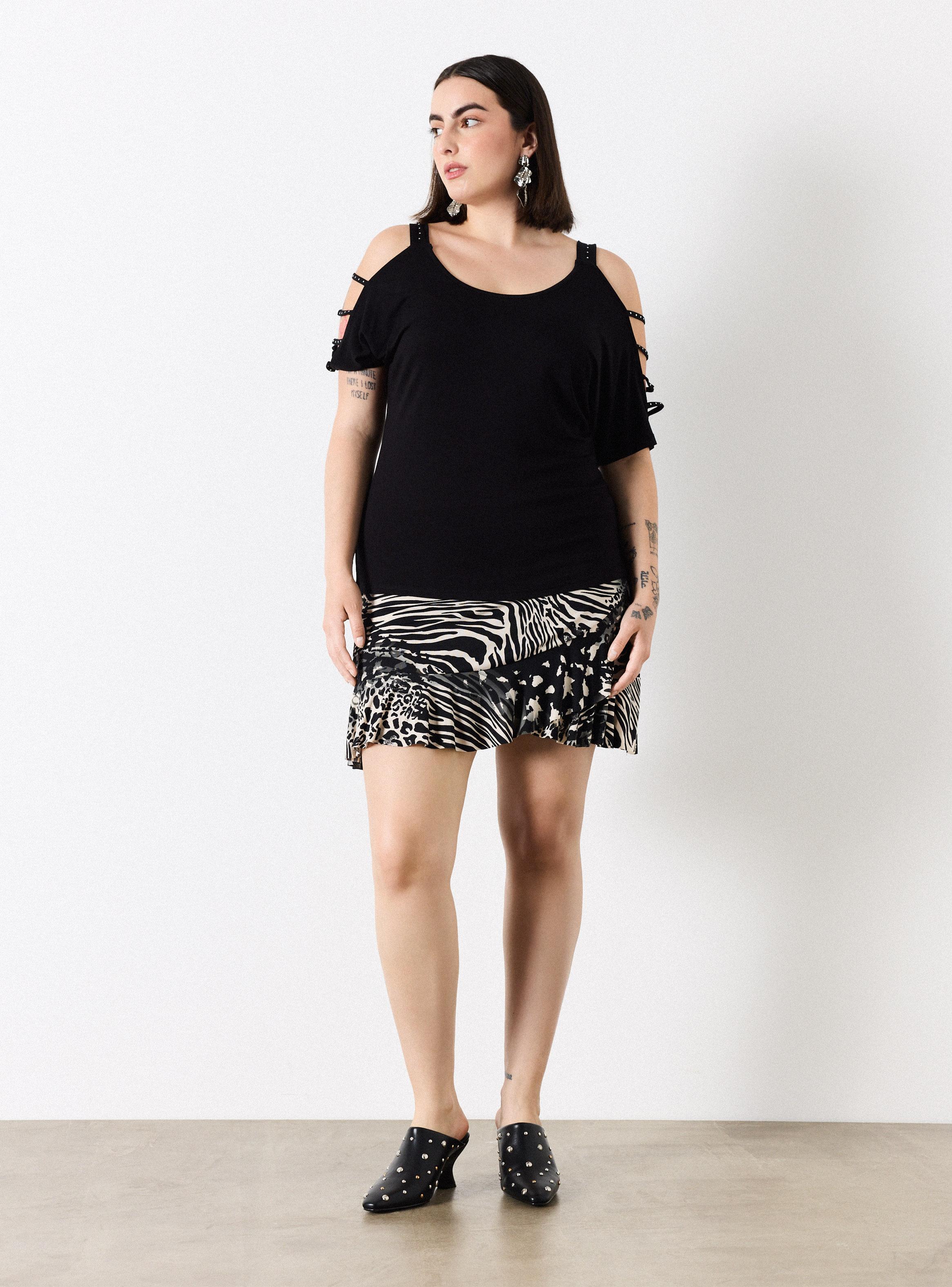 Polera Hombros Descubiertos con Pablios Delgados y Strass-4