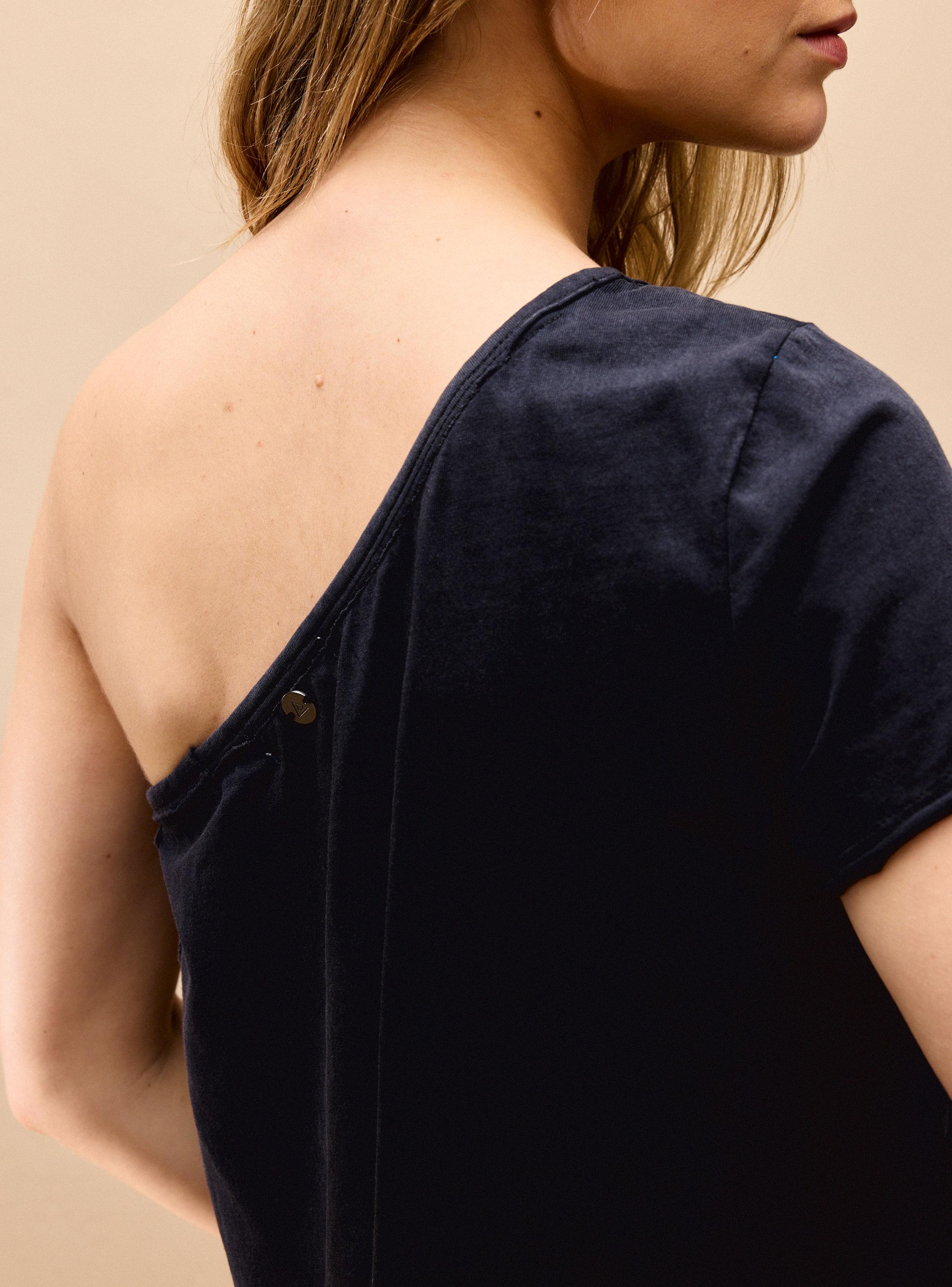 Polera Corte Diagonal-3