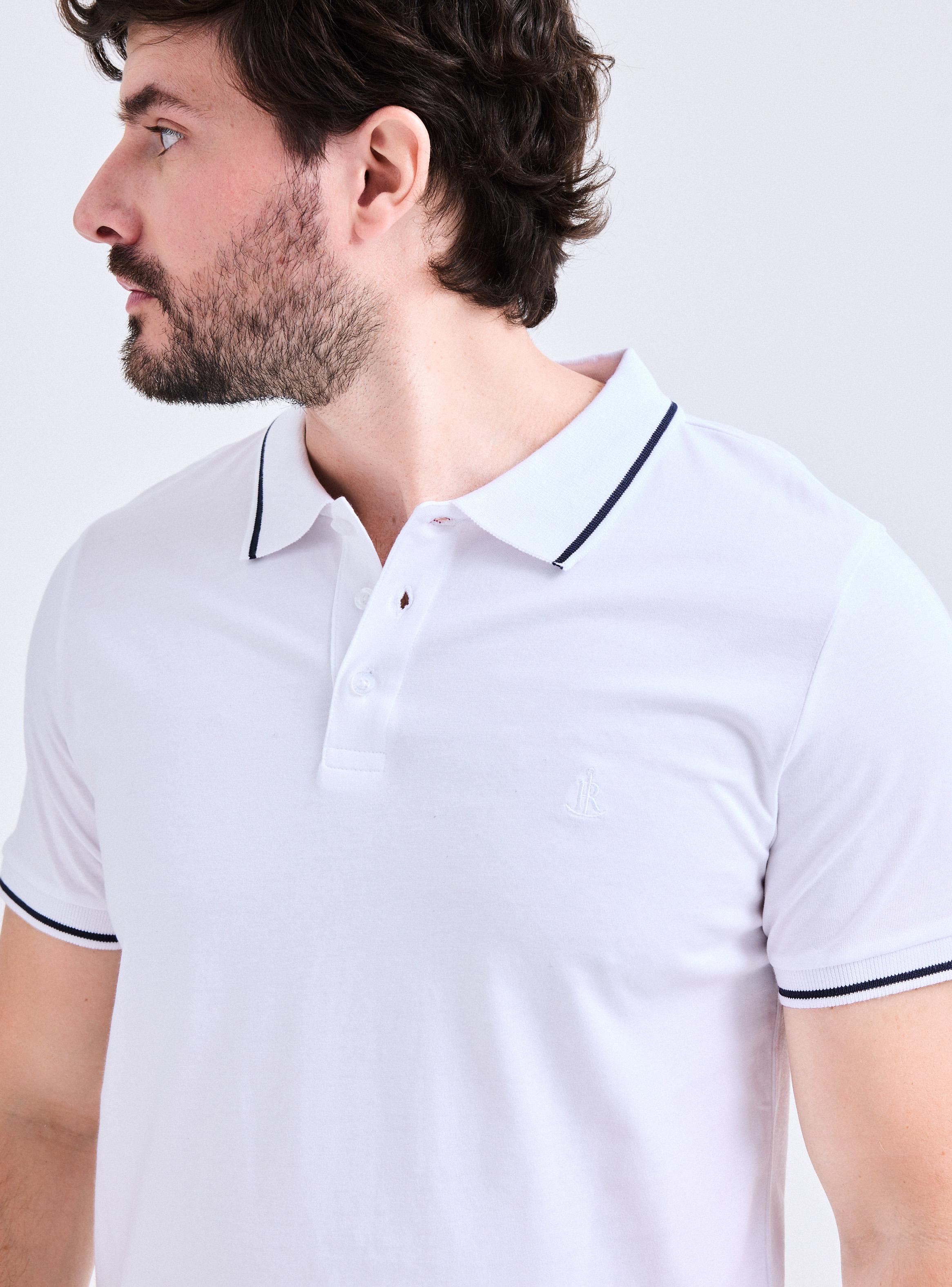 Polera Piqué Logo Detalle en Rib-2