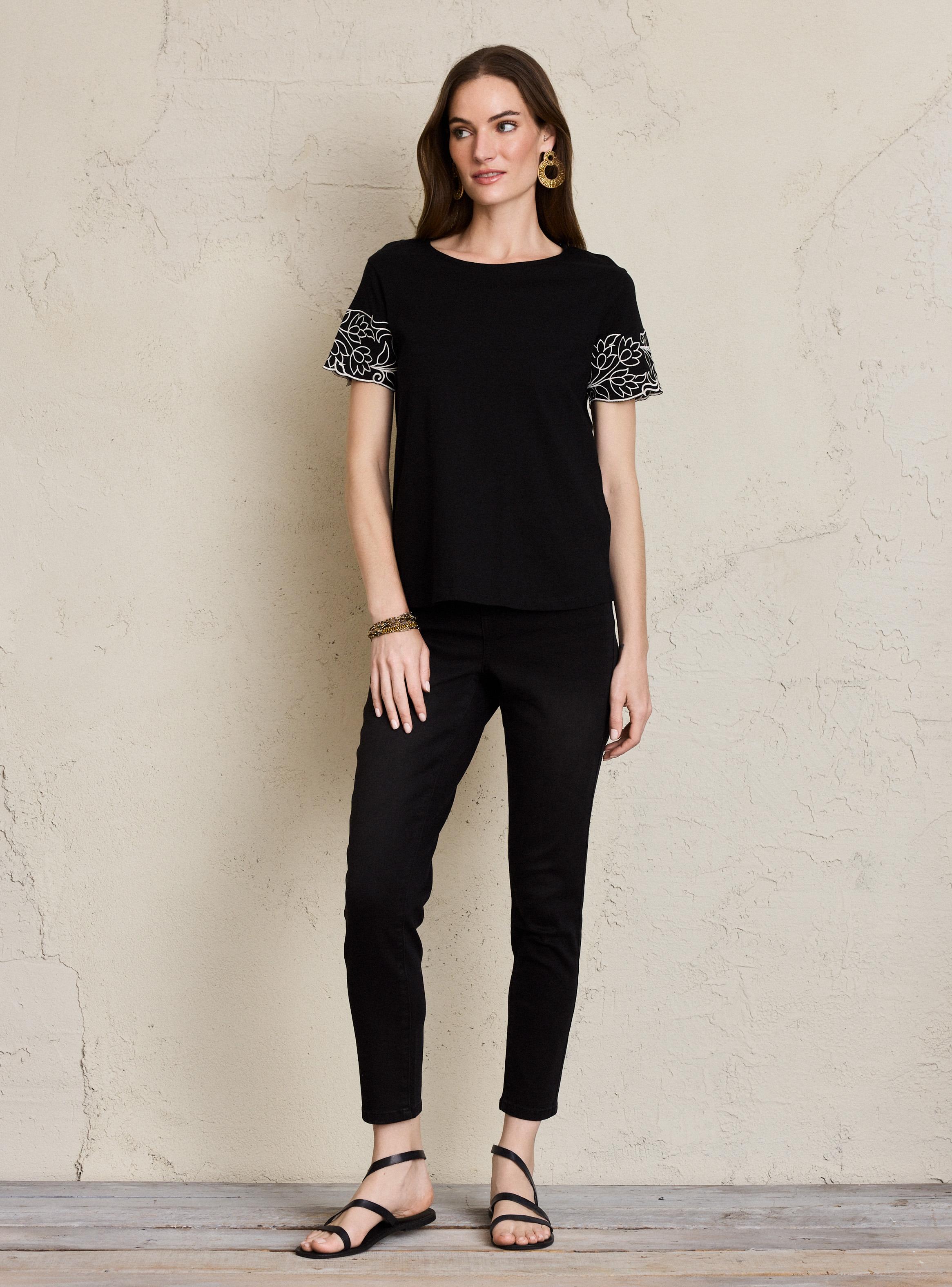 Polera Detalle Terminación Bordado-4