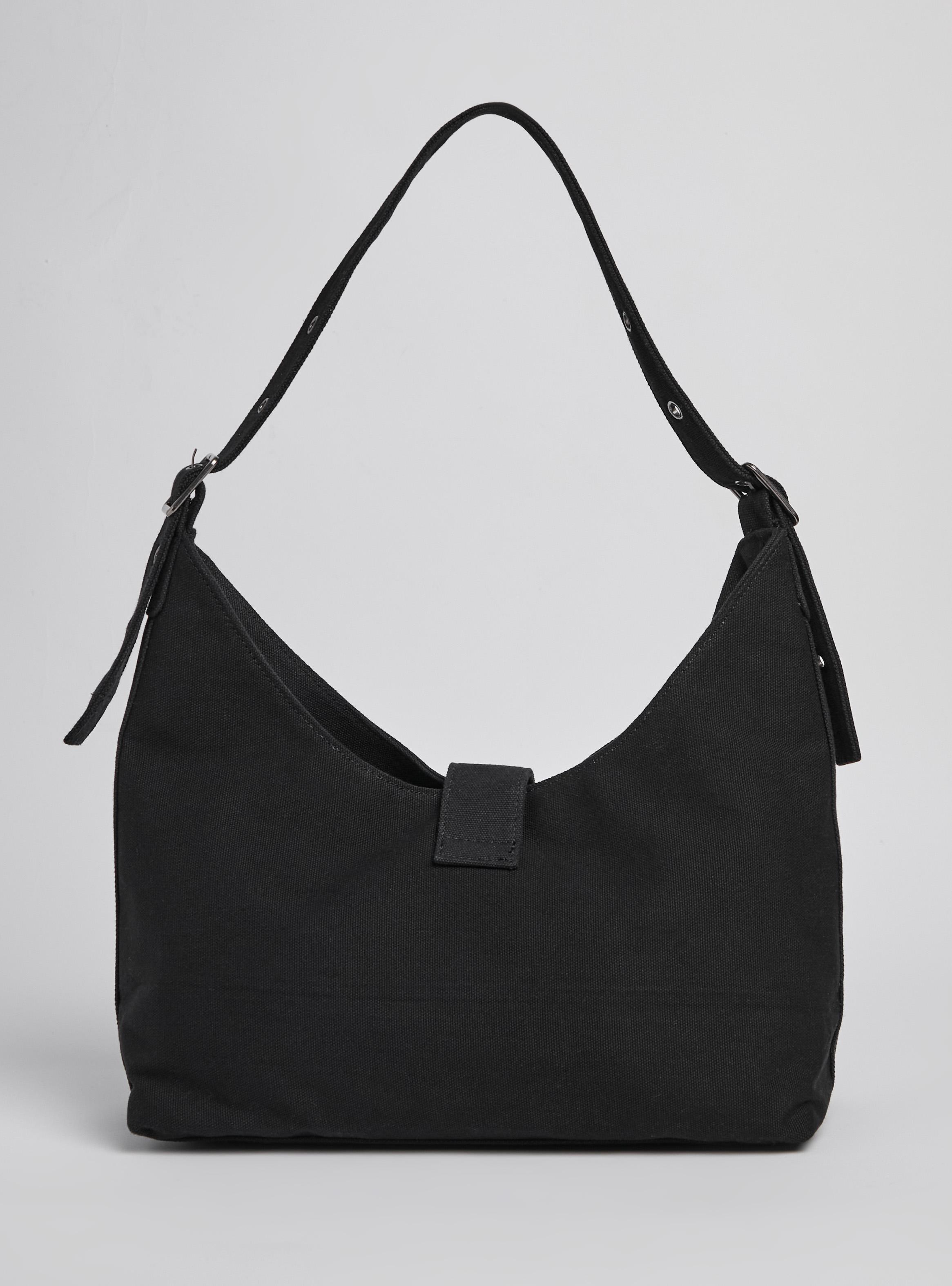 Cartera Hobbo Canvas y Tachas-2