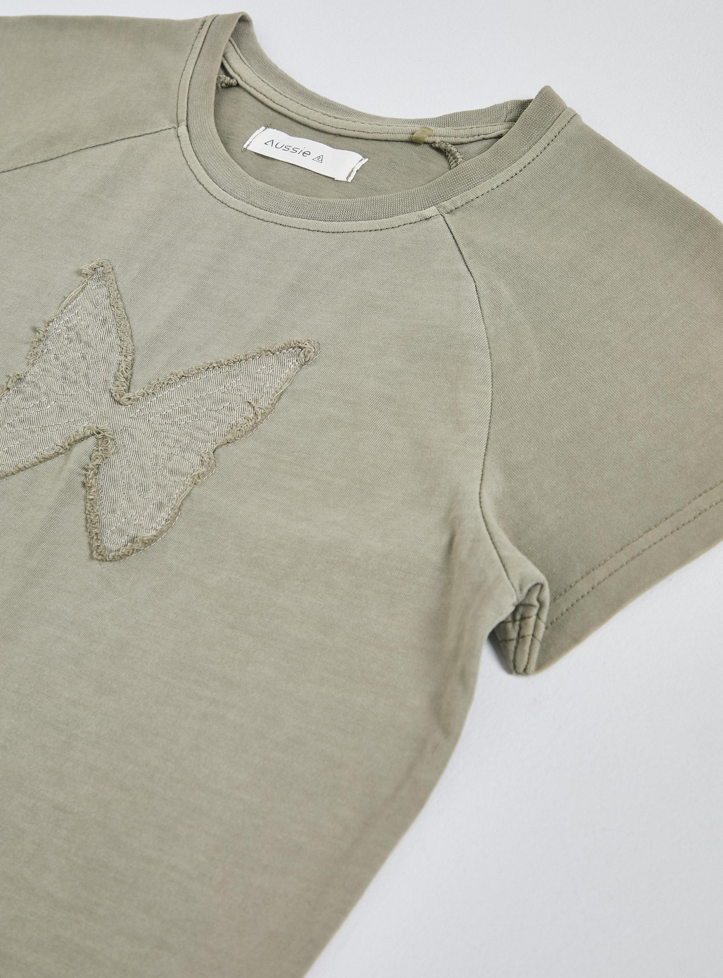 Polera Manga Raglán con Detalle Parche Floral-3