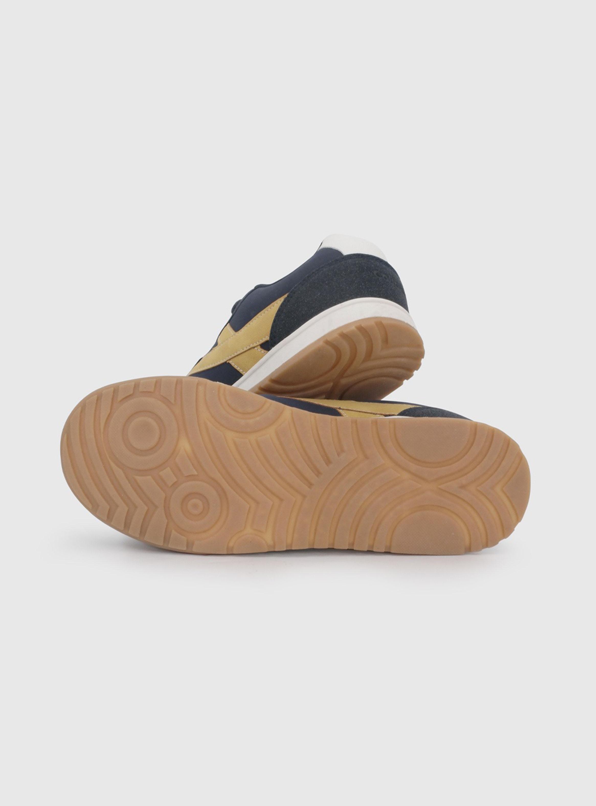 Zapatilla Urbana Sport Velcro Niño-2