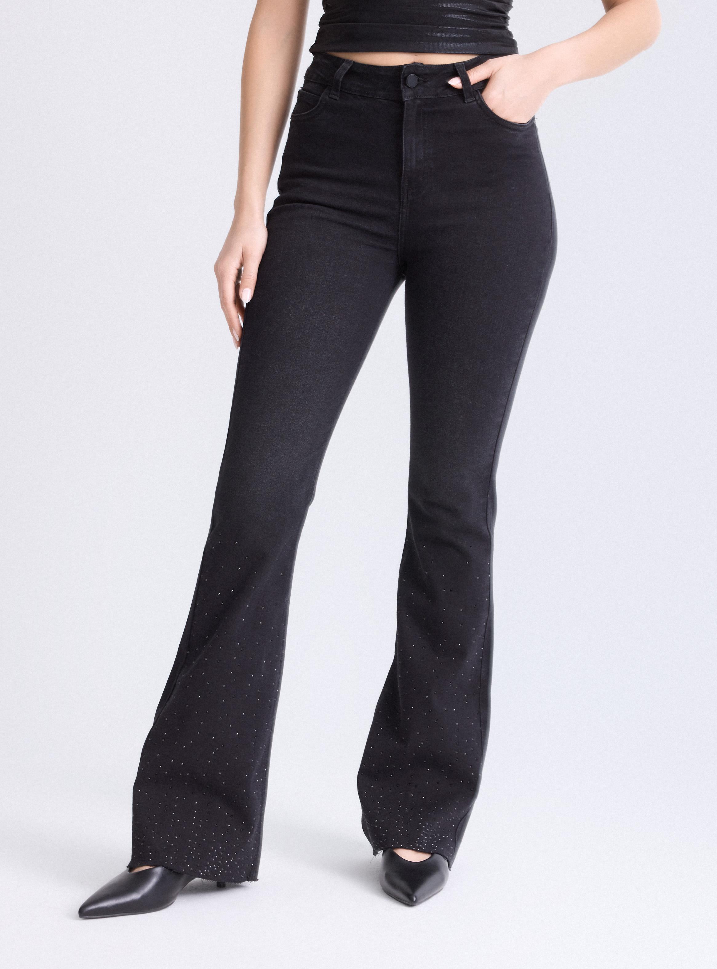 Jeans Flare con Aplicaciones de Strass en Bota-0