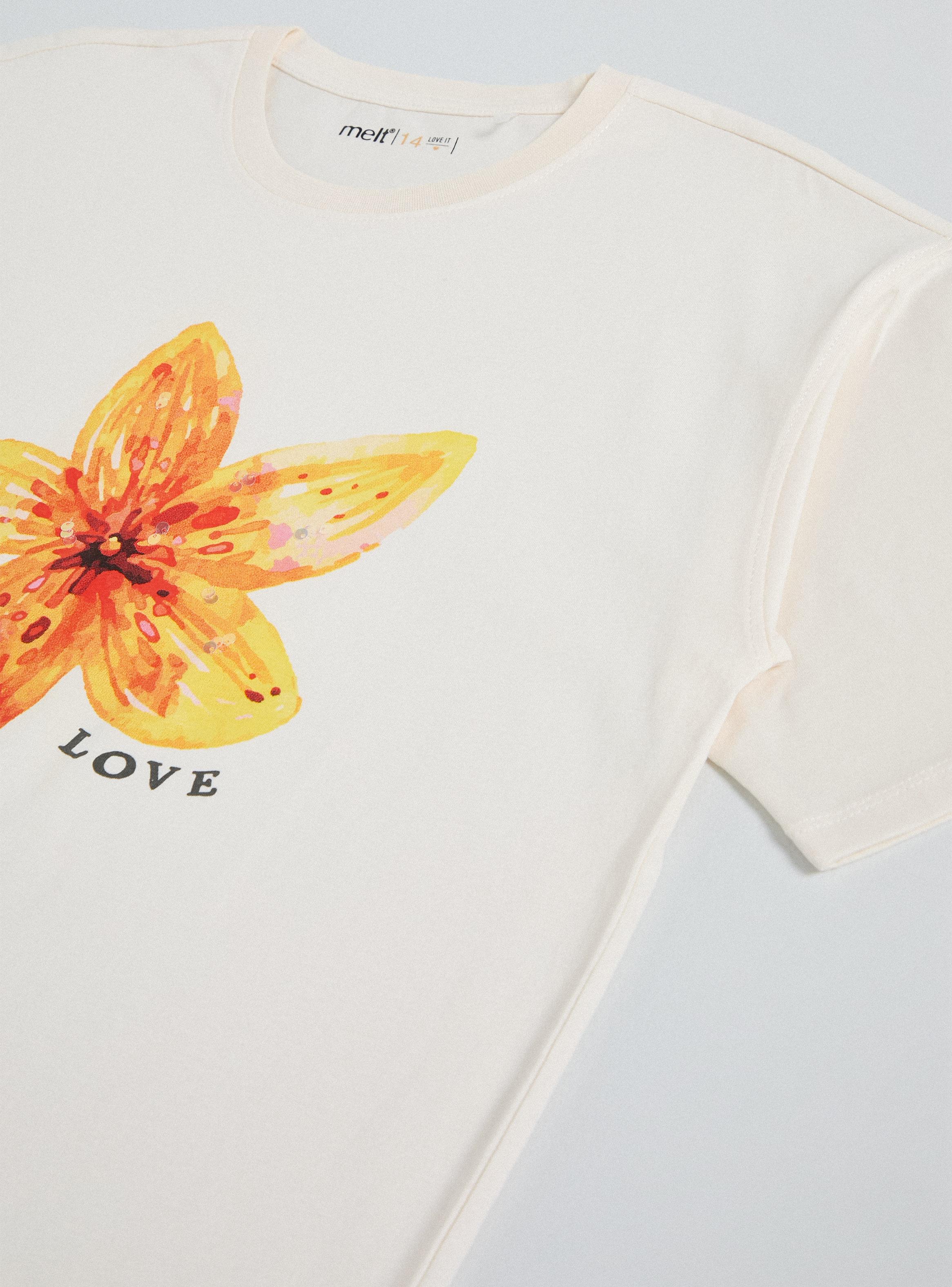 Polera Oversize con Aplicaciones-2