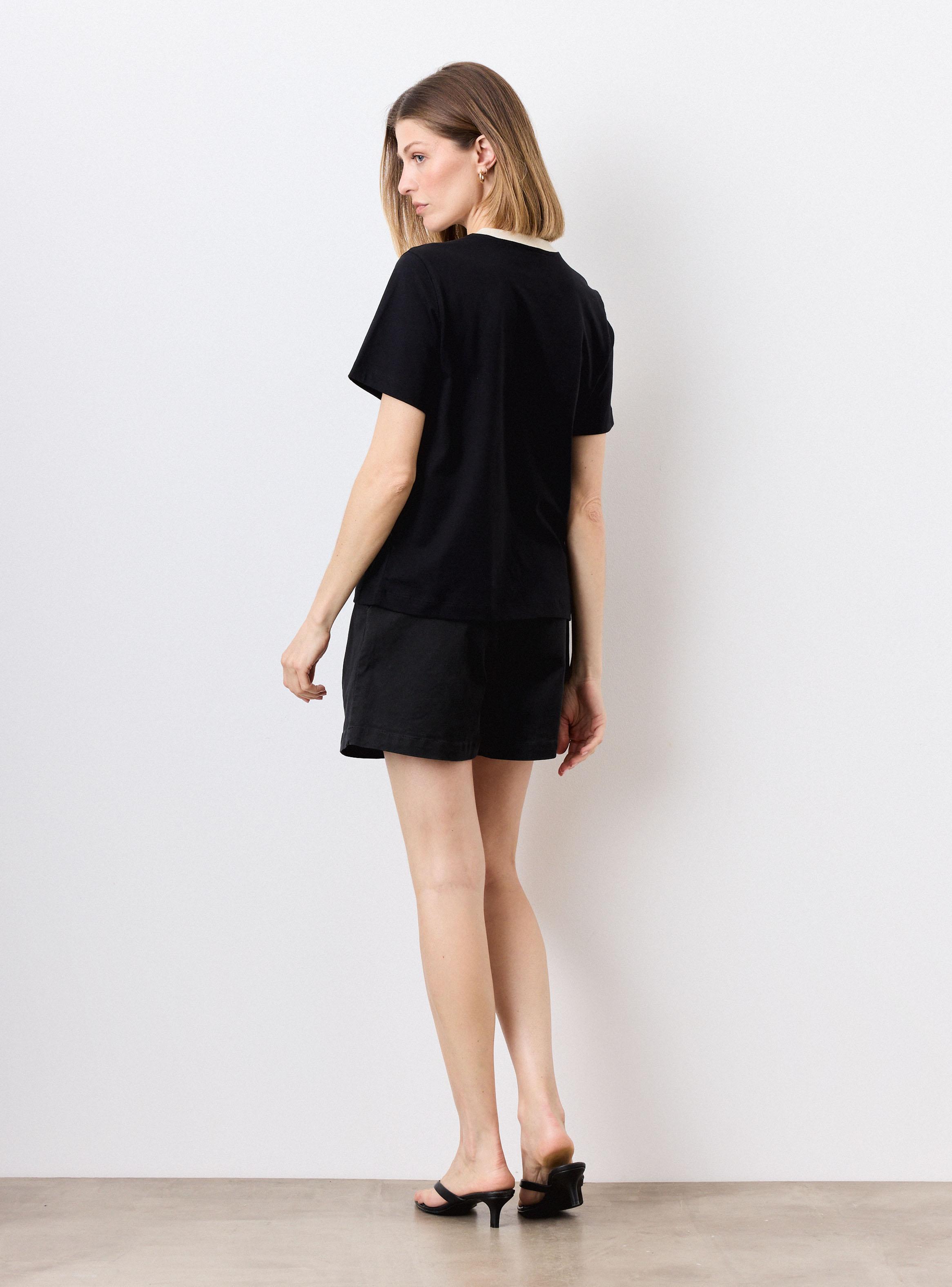 Polera Manga Corta con Cuello Color a Contra Tono-5