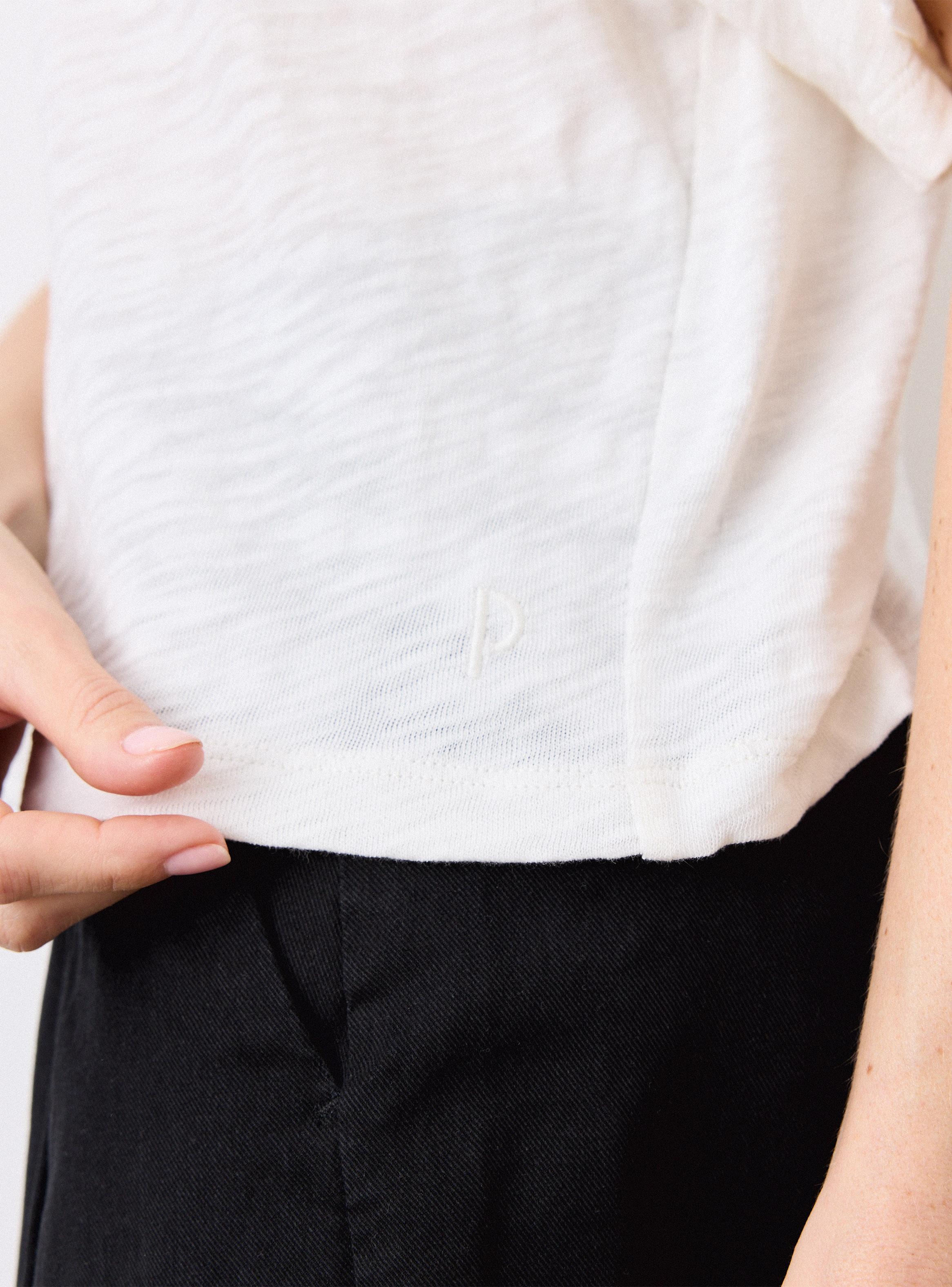 Polera Manga Corta y Hombro Caído-3