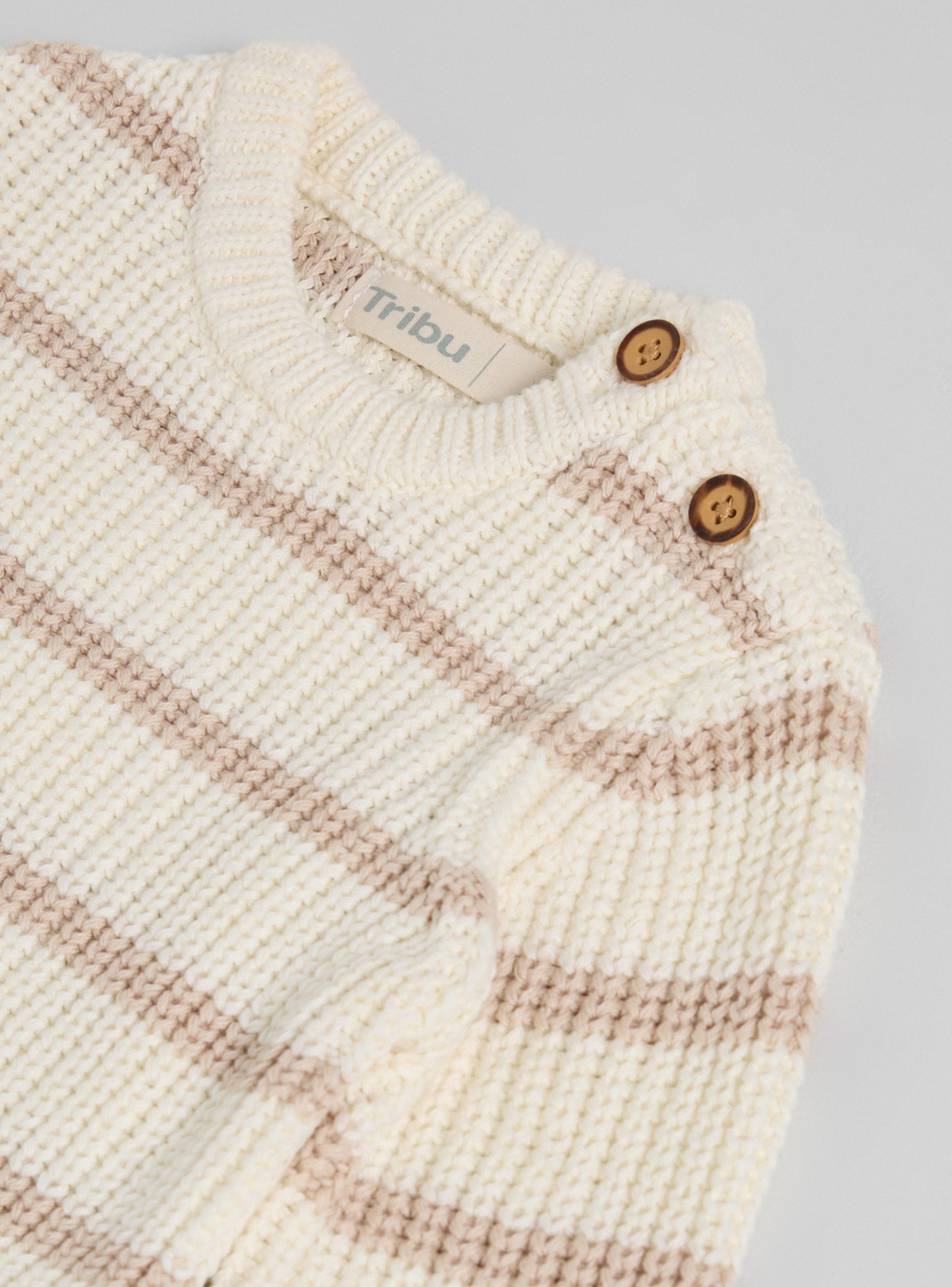 Sweater Rayas con Botón en Hombro-3