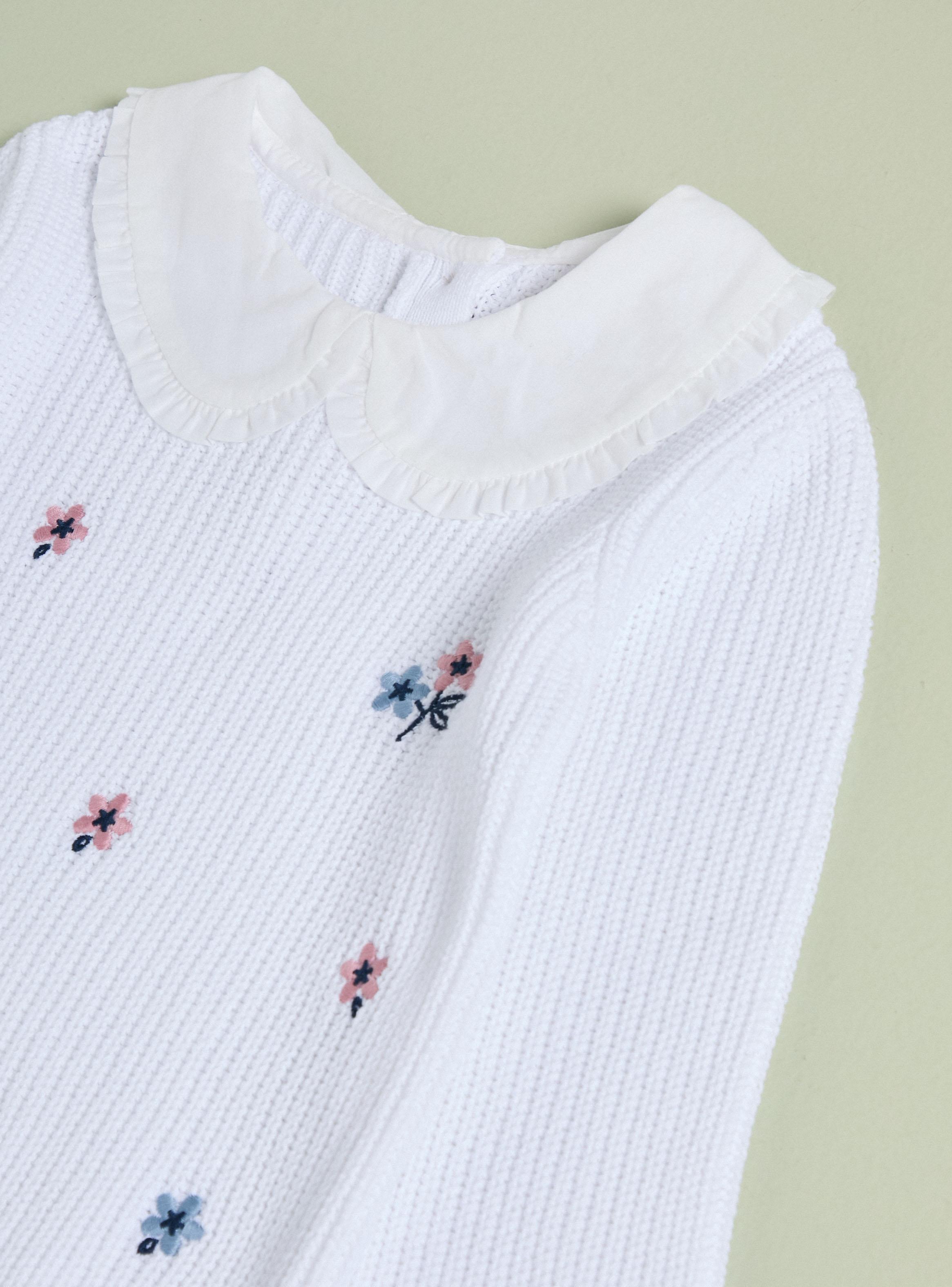Sweater con Mini Flores Bordados de Colores-2