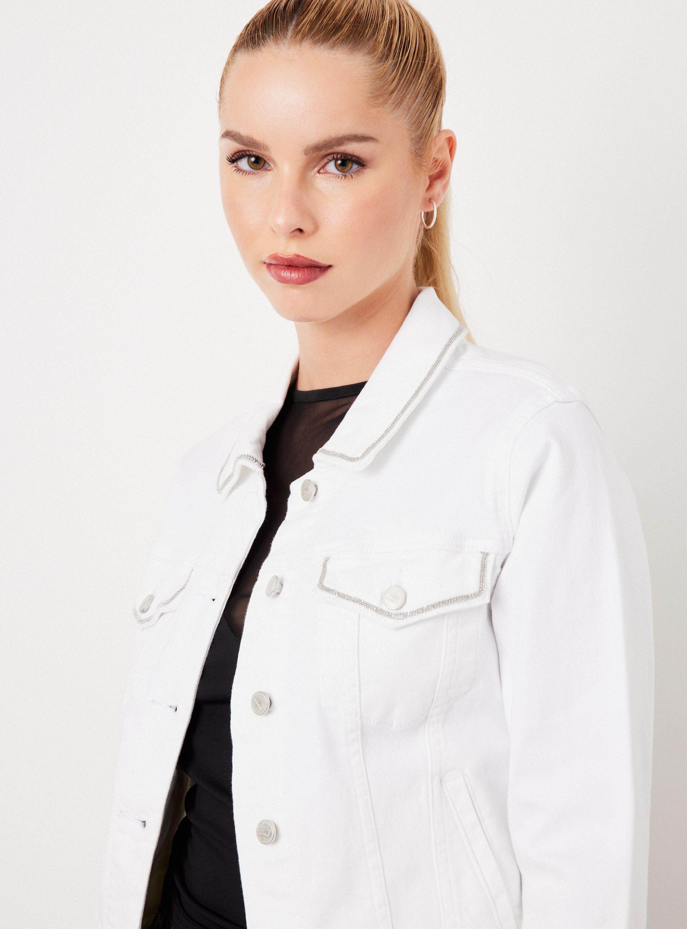 Chaqueta Bolsillos y Cuello con Cadena de Bolitas Metálicas-2