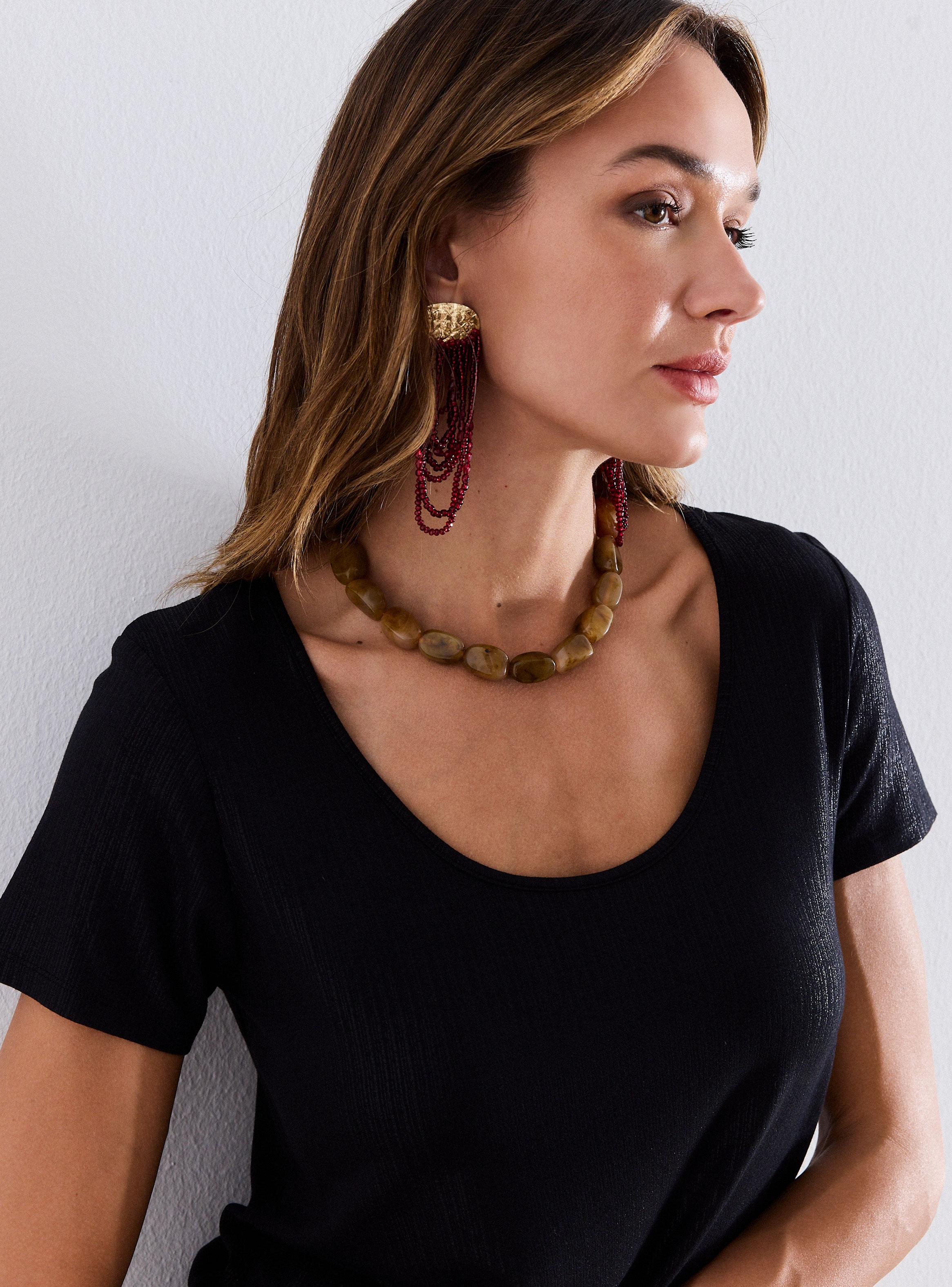 Polera Básica con Detalle en Escote-2