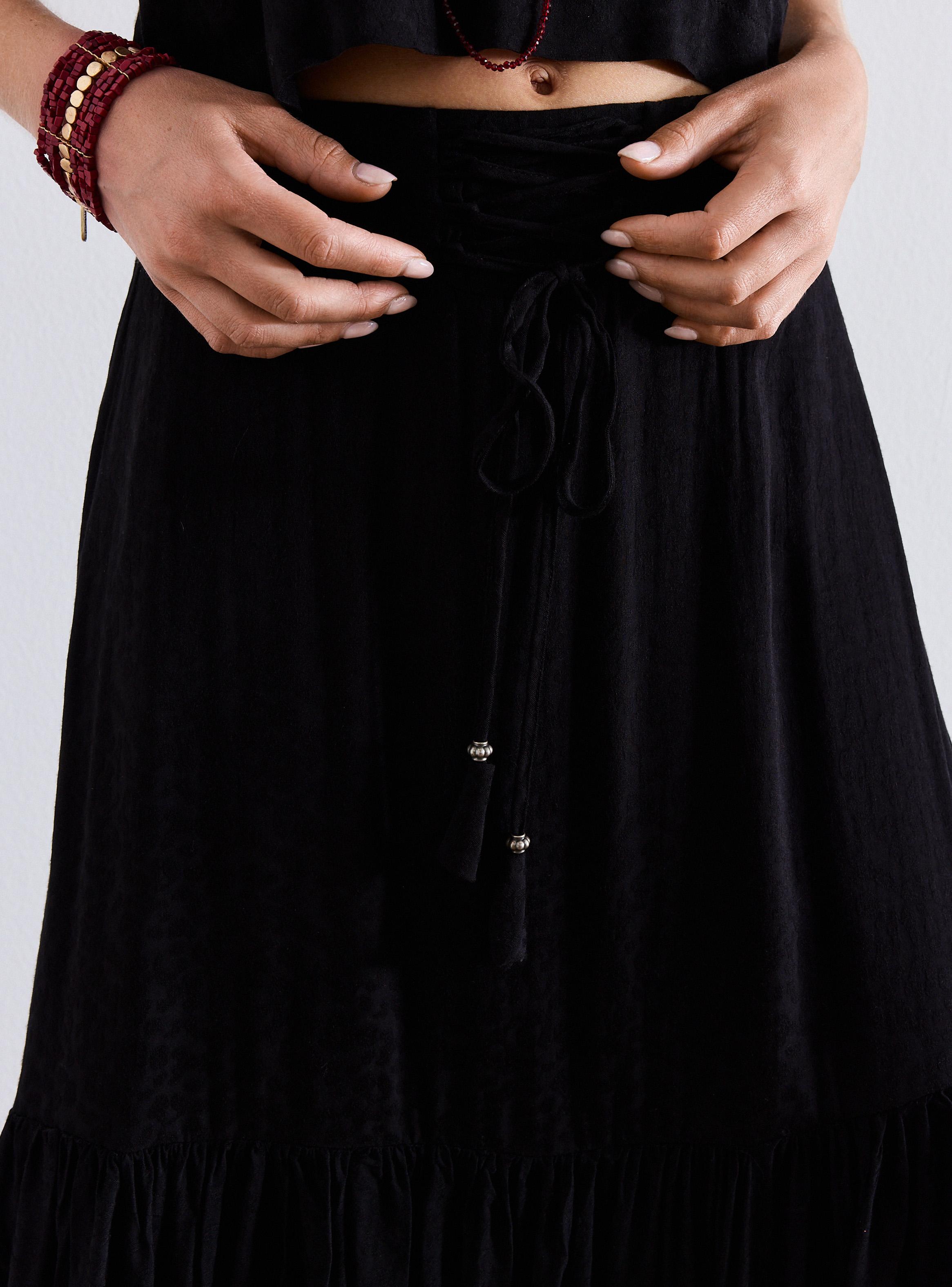 Falda Look Satín con Diseño en Textura-3