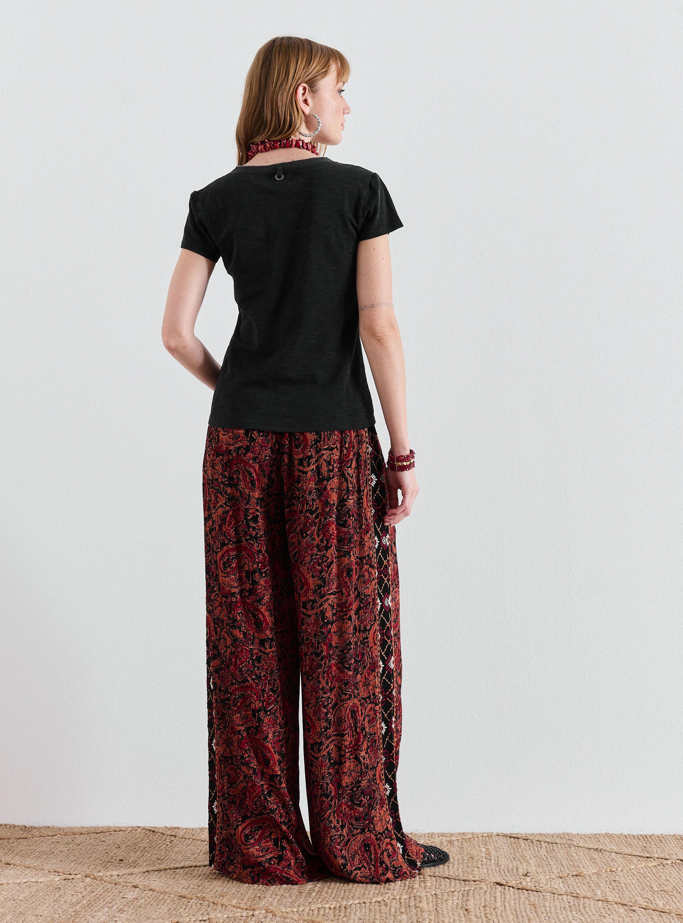 Polera Detalle de Desflecado en Escote y Manga-5