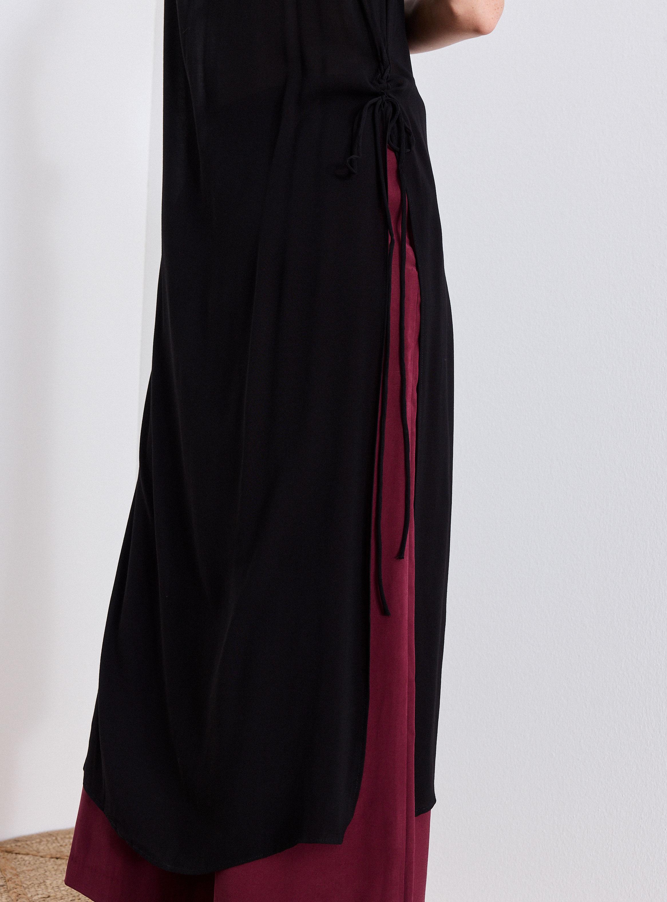 Polera Detalle de Trenzado en Costado-3