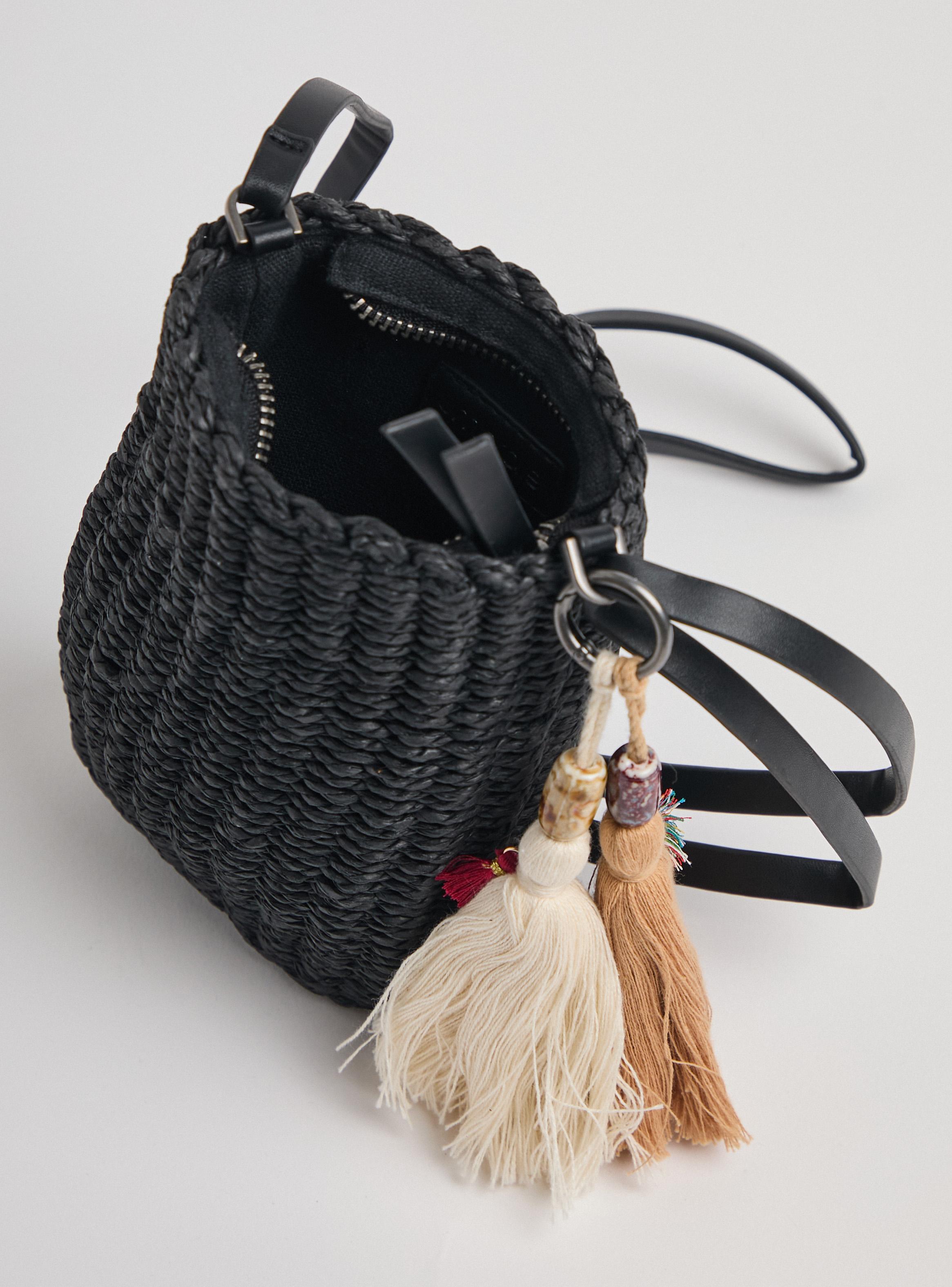 Porta Celular de Papel Raffia y Pompones-2