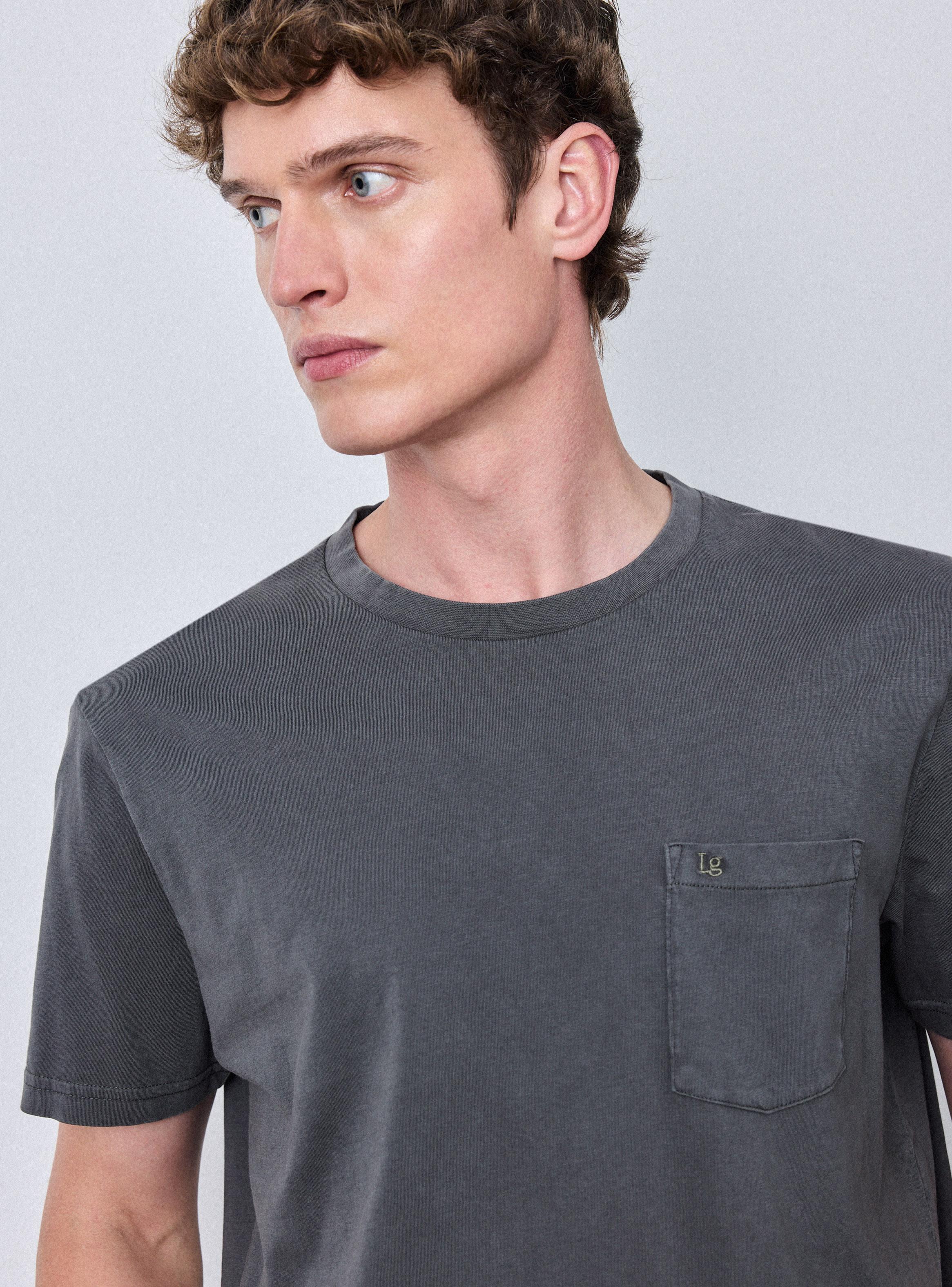 Polera Crew Neck Algodón Bolsillo-3