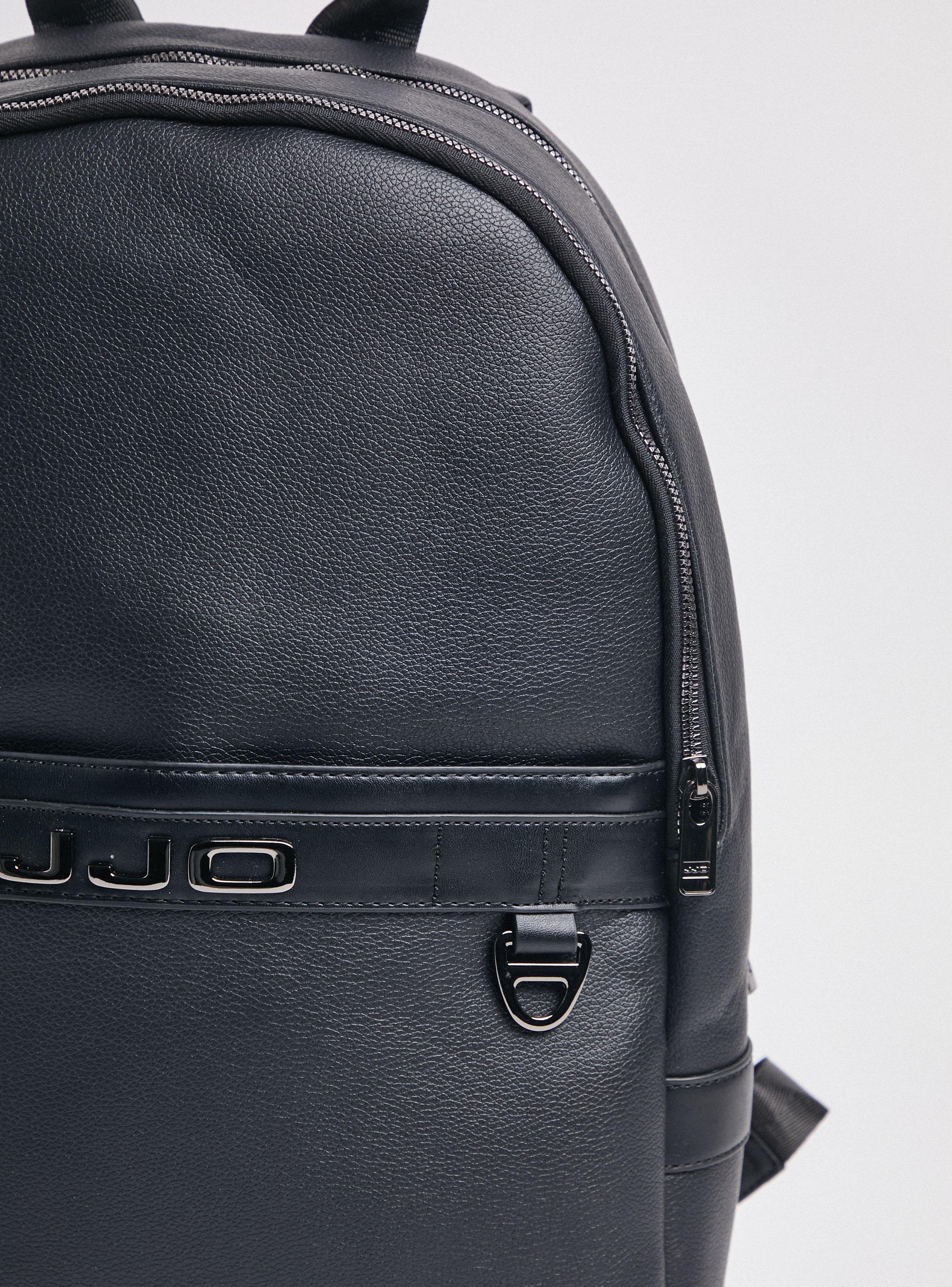 Bolso Mochila Simil Cuero para Notebook-4