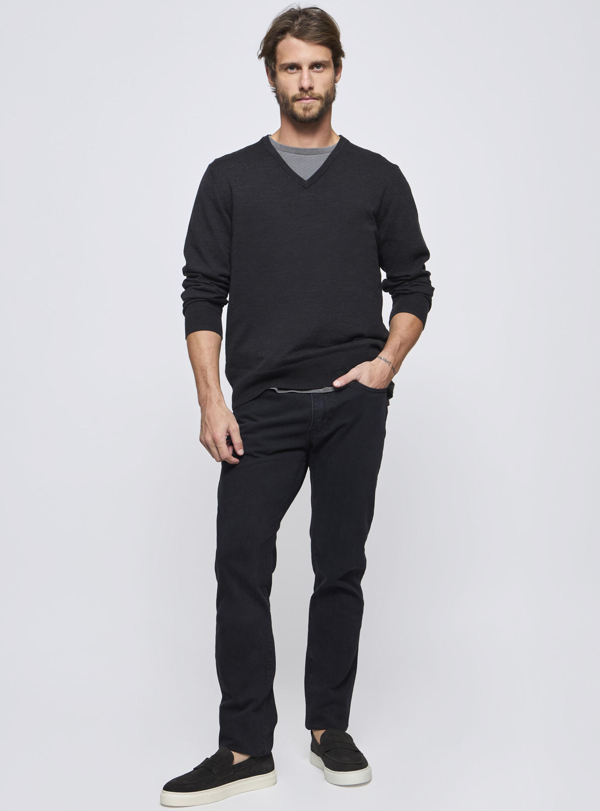 Sweater Cuello V Liso  Row-3