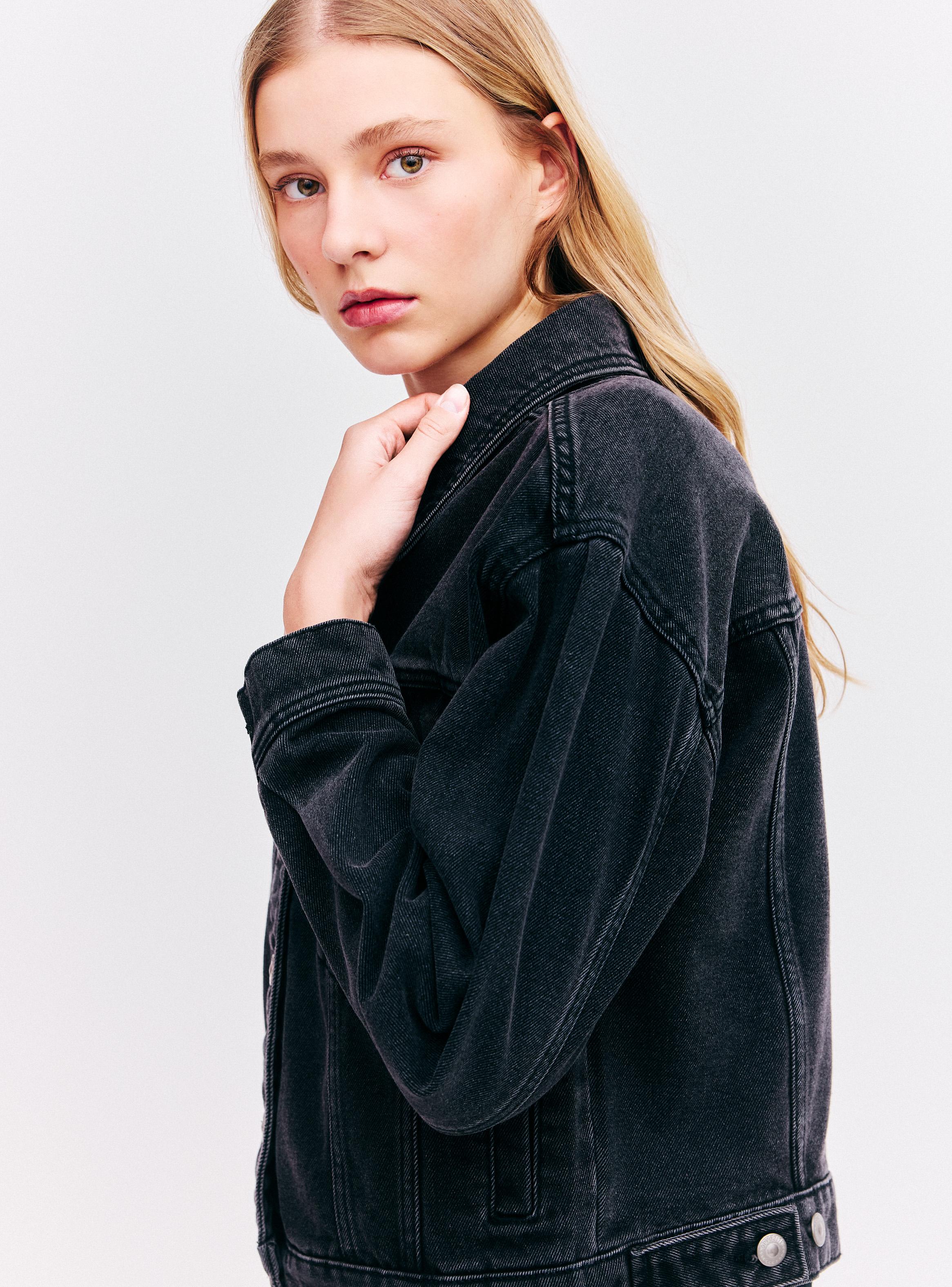 Chaqueta Básica Oversized-3