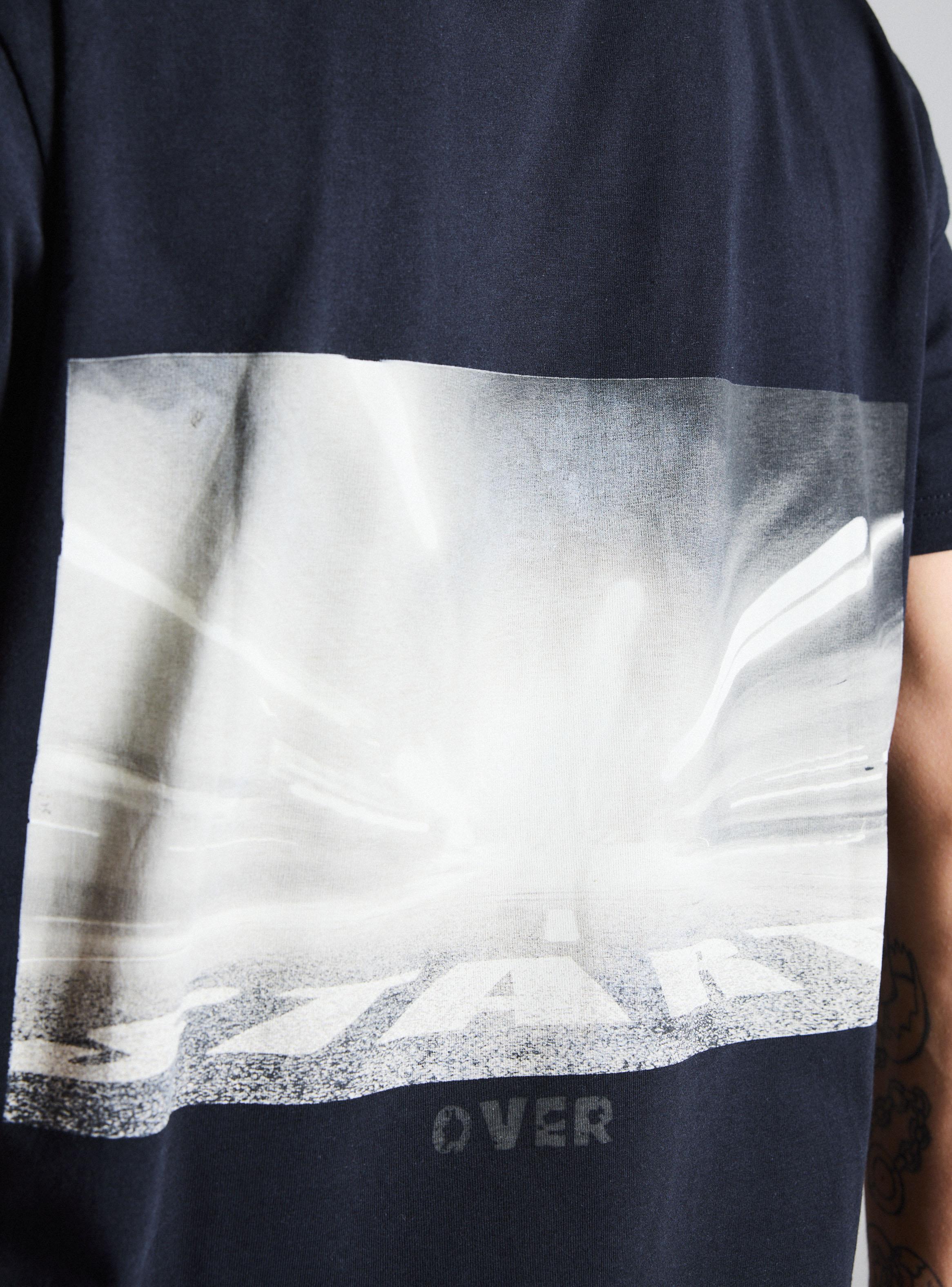 Polera Slim Fit Cuello Redondo-3