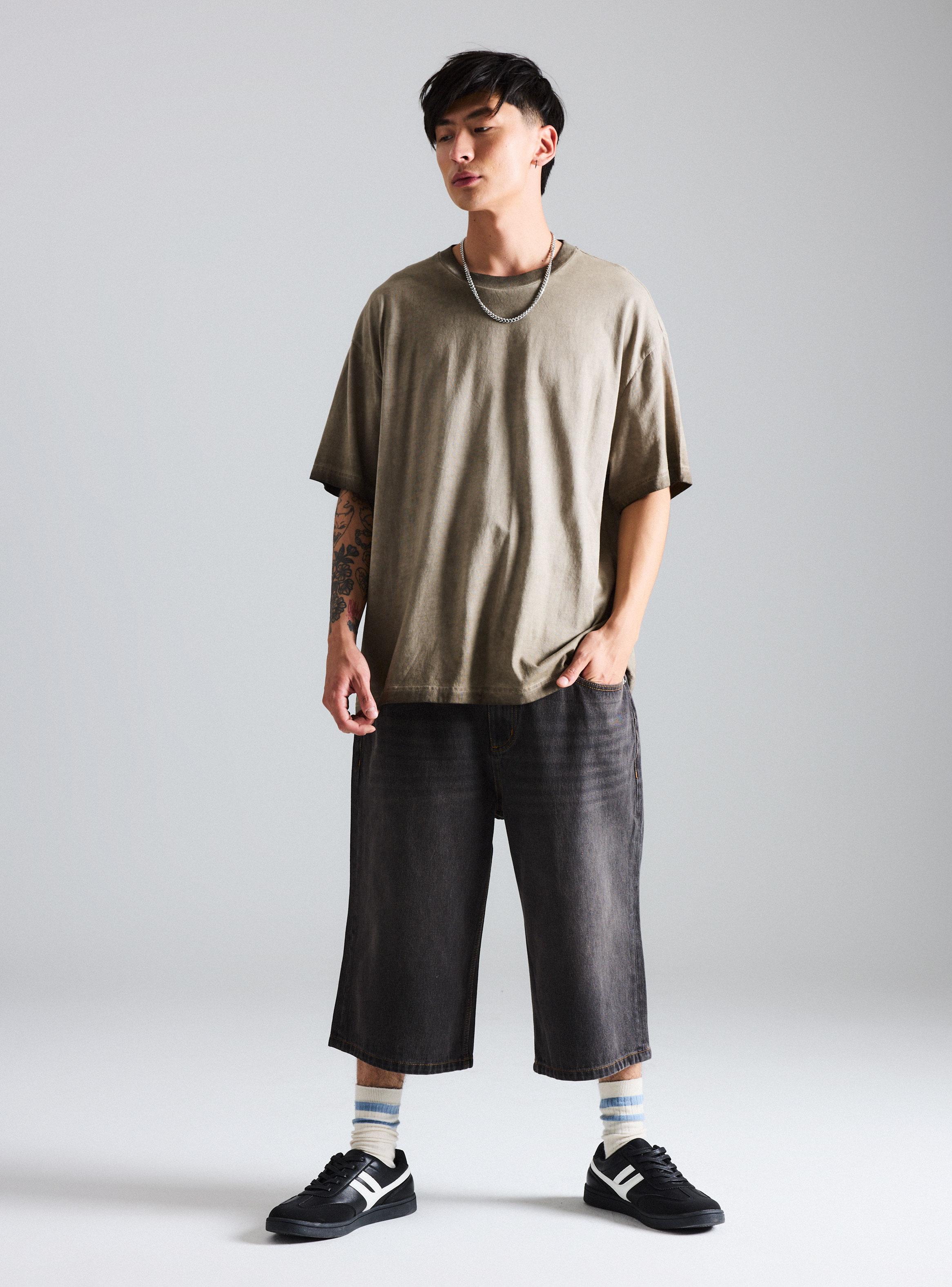 Bermuda Desgastada Loose Fit-4