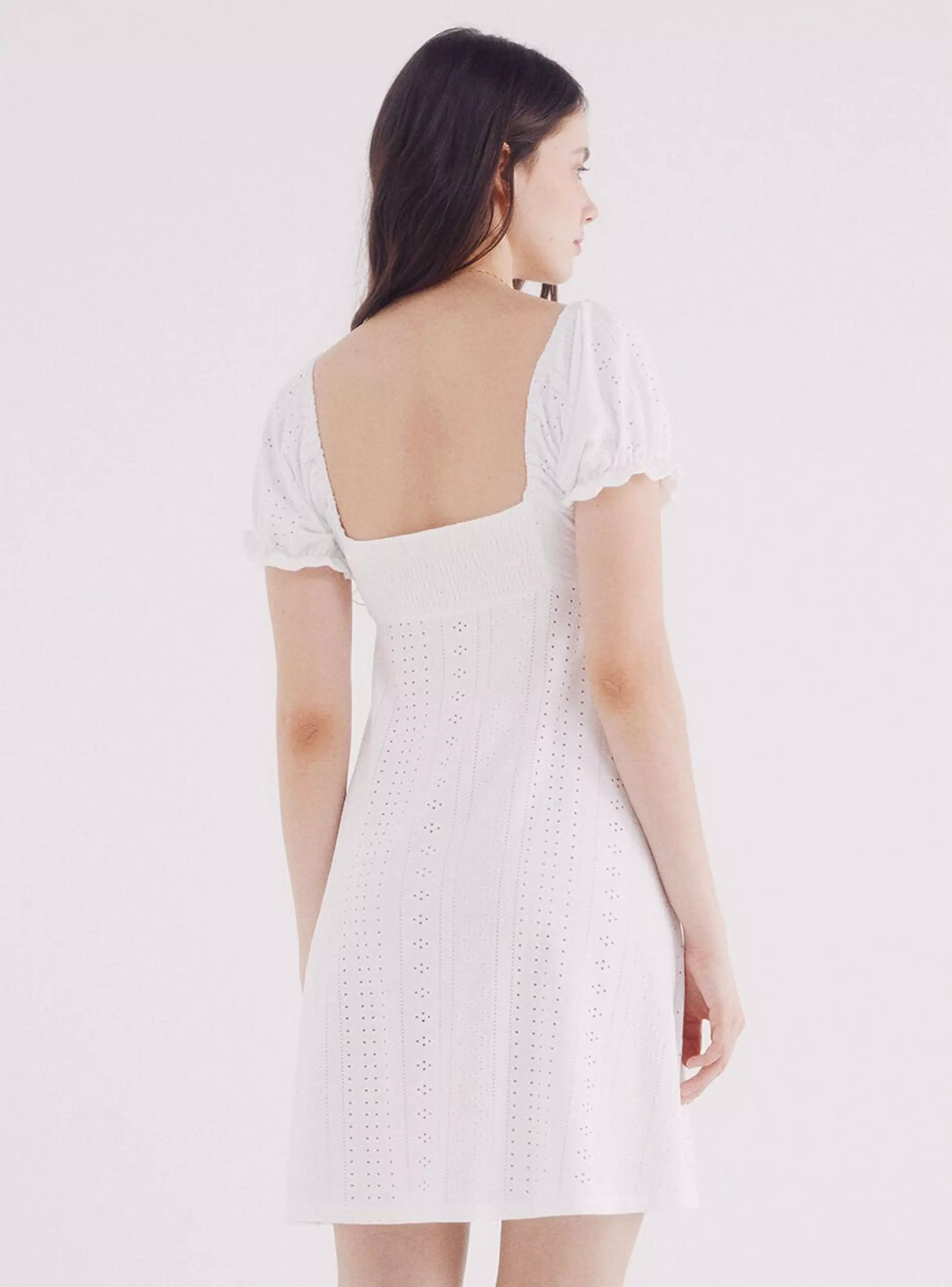 Vestido Corto Bordado Suizo-1