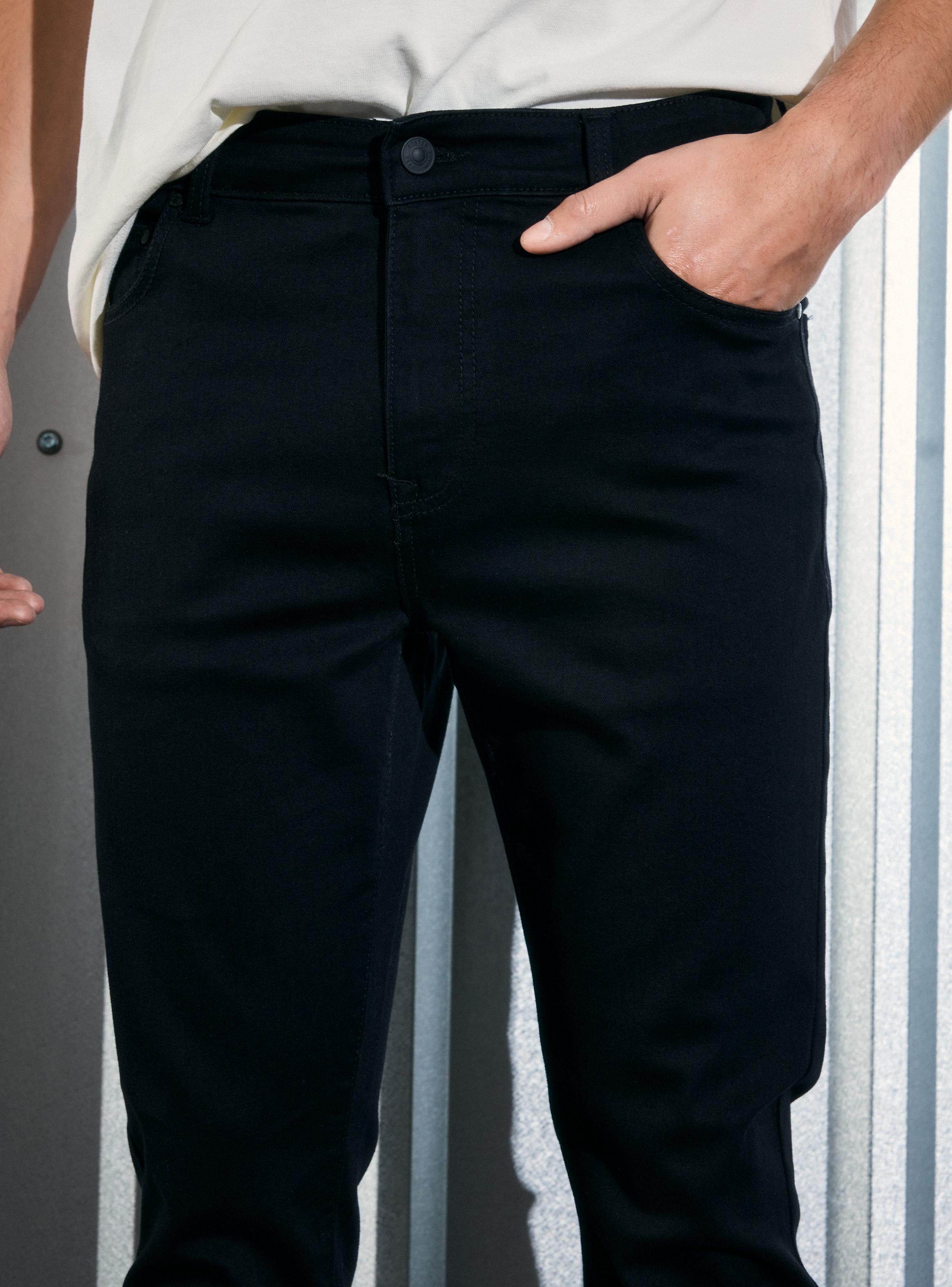 Jeans Cinco Bolsillos Skinny Negro-2