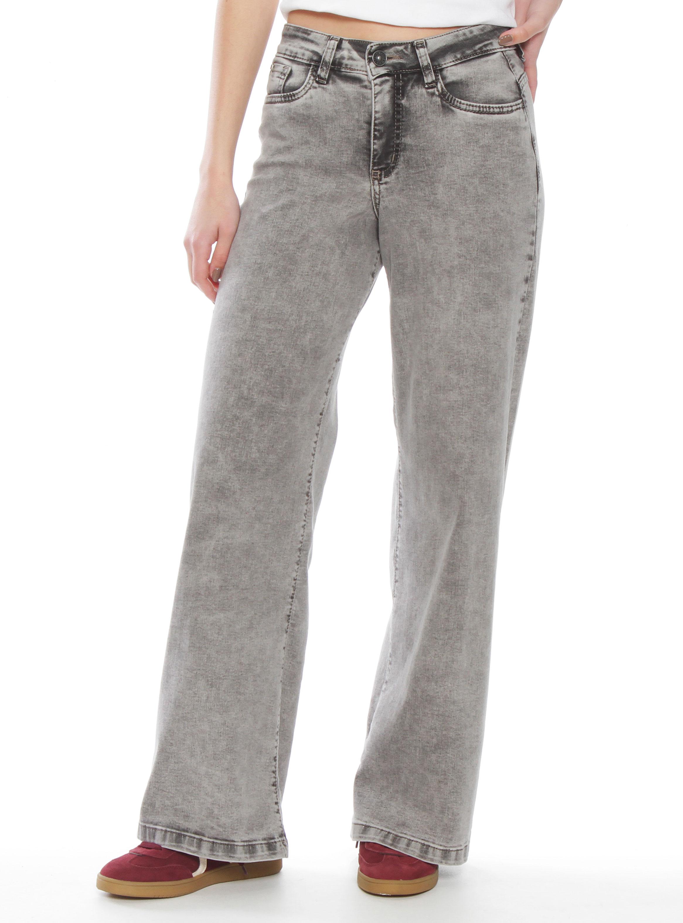 Jeans con Bordado Wide Leg Tiro Alto Pretina Básica 1 Botón-0