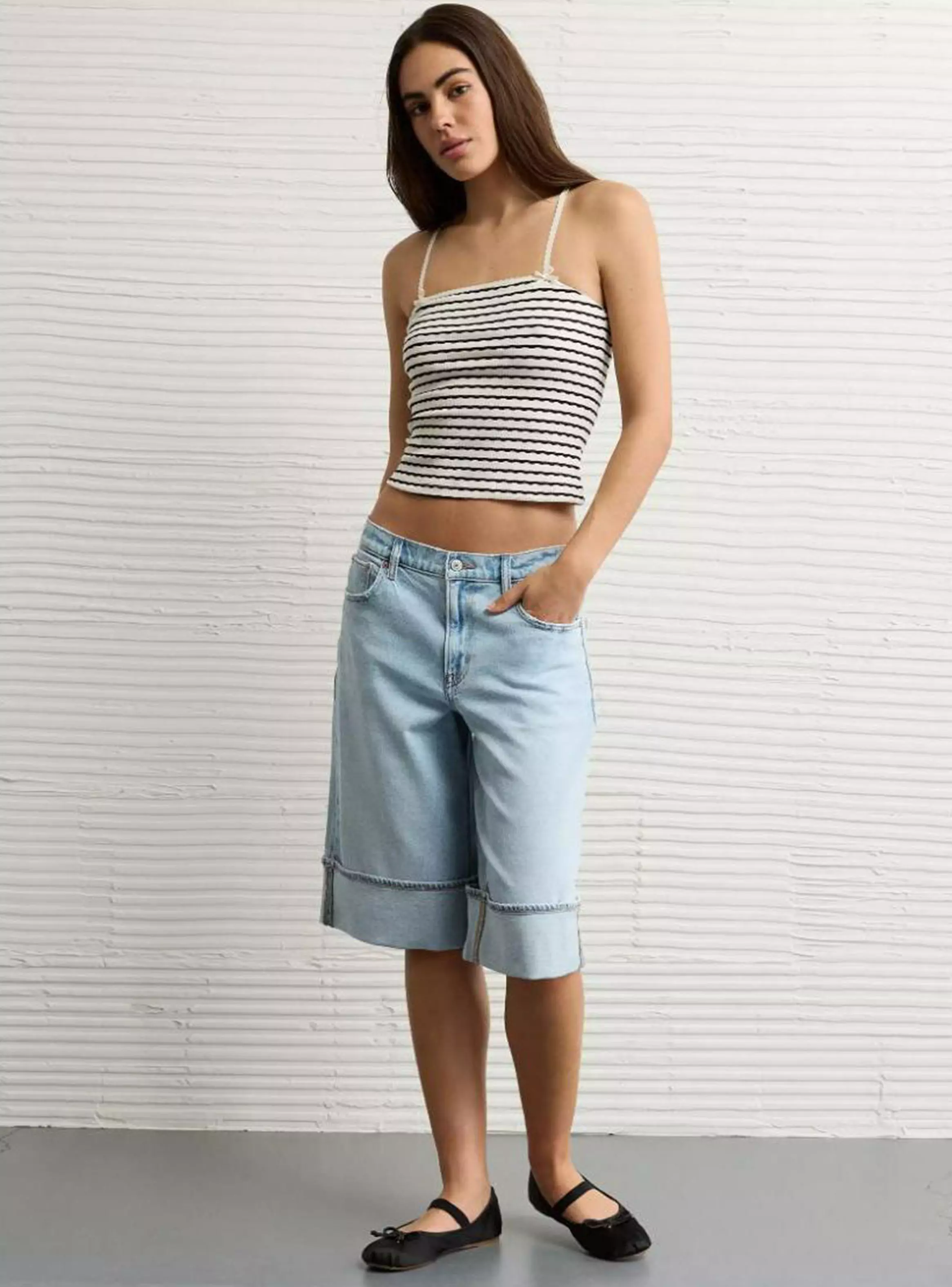 Camiseta con Ribete de Encaje Ae-2