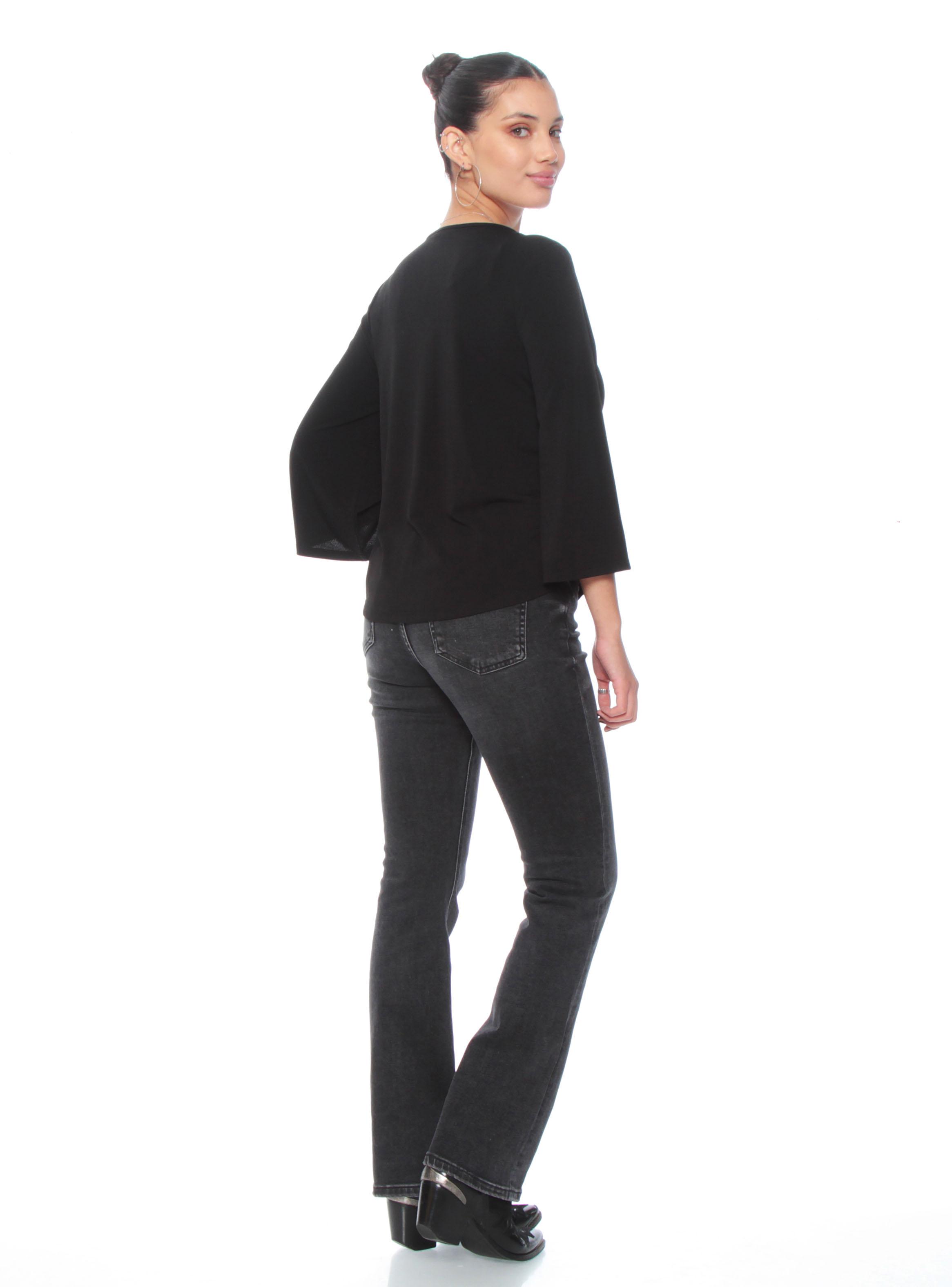 Blusa Manga 3/4 Sólido Escote V con Aplicación-4