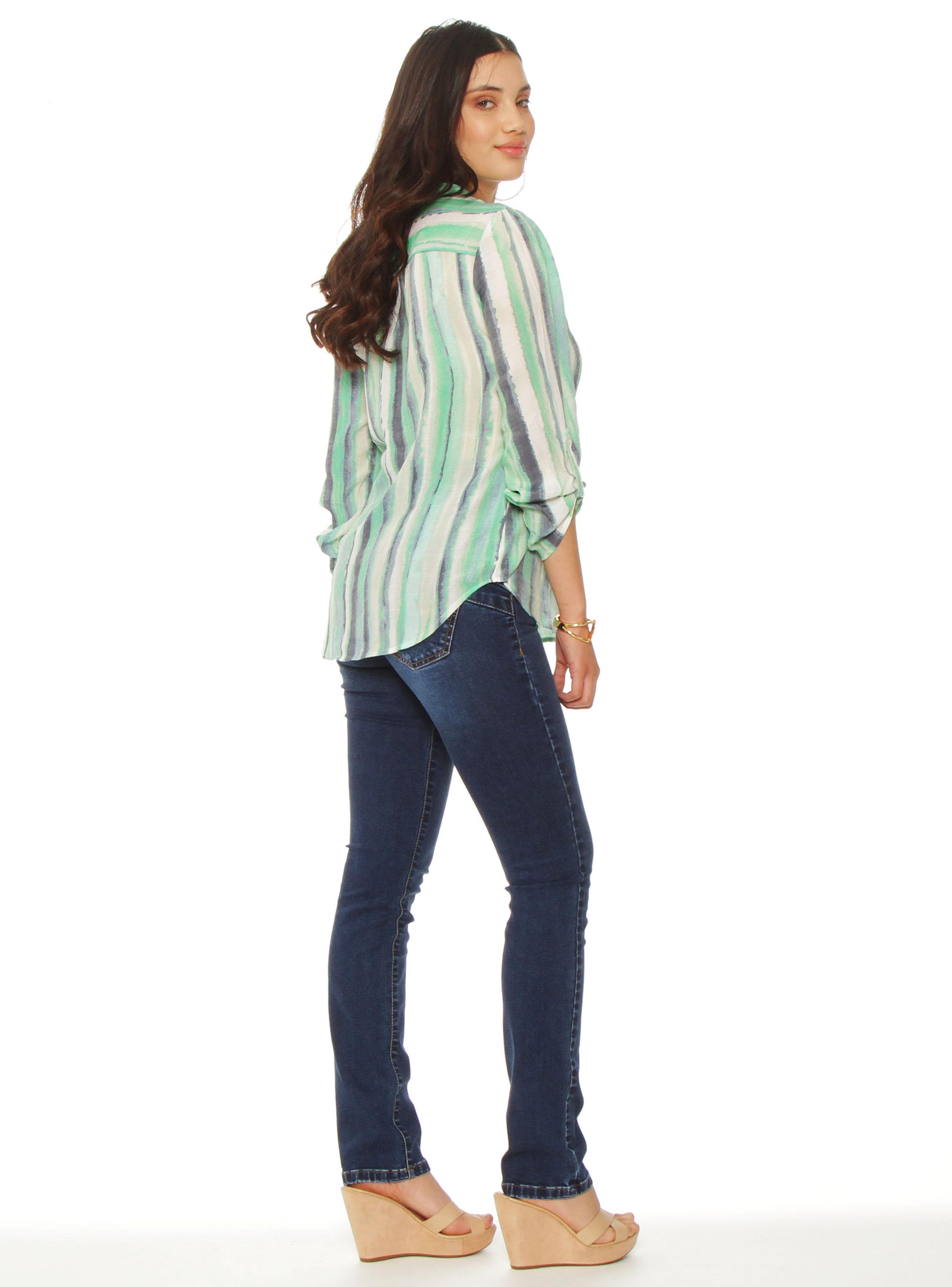 Blusa Listada y Escote V con Botones Delantero-4