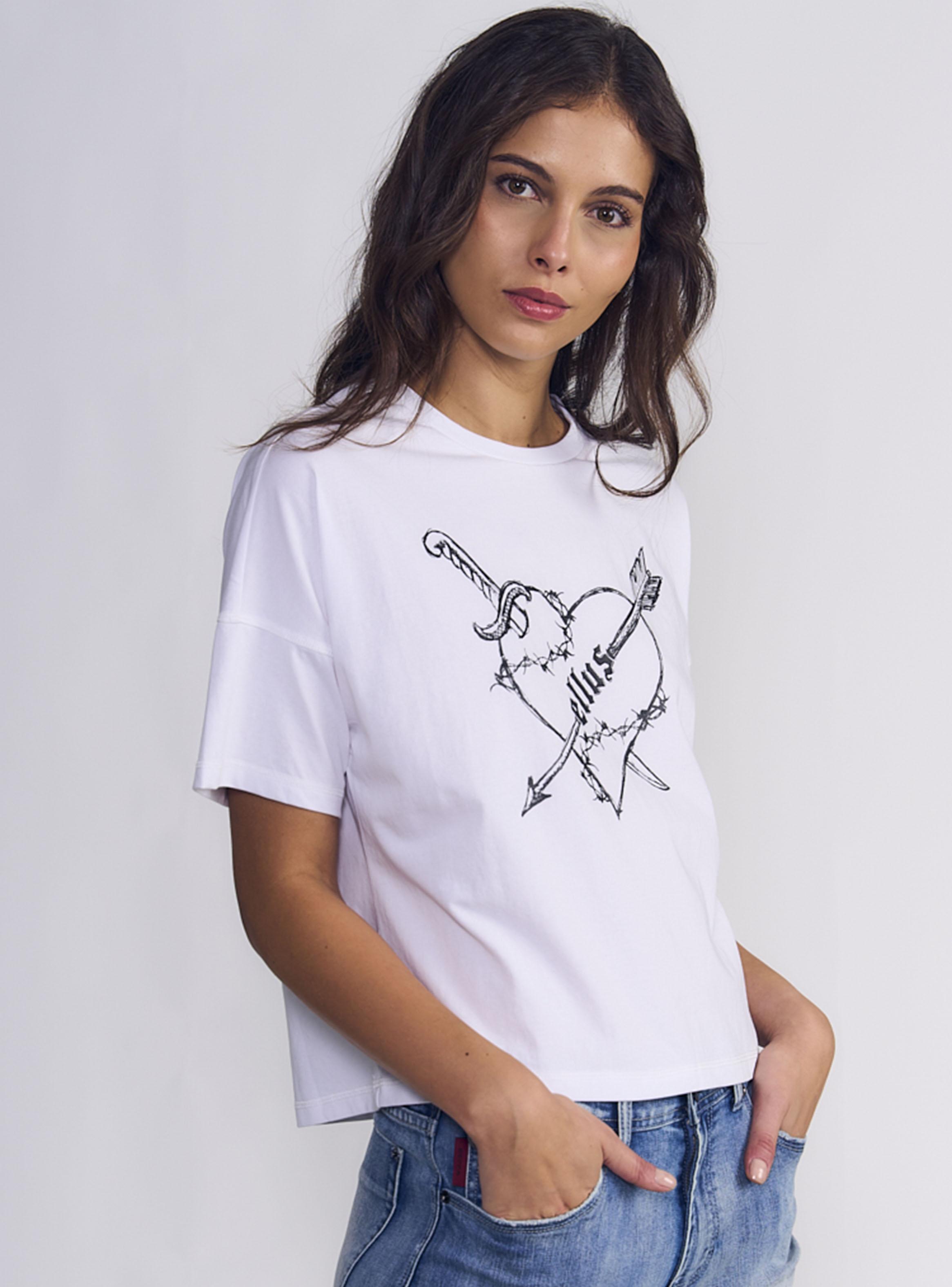 Polera Box Fit Round Neck Corazón-2