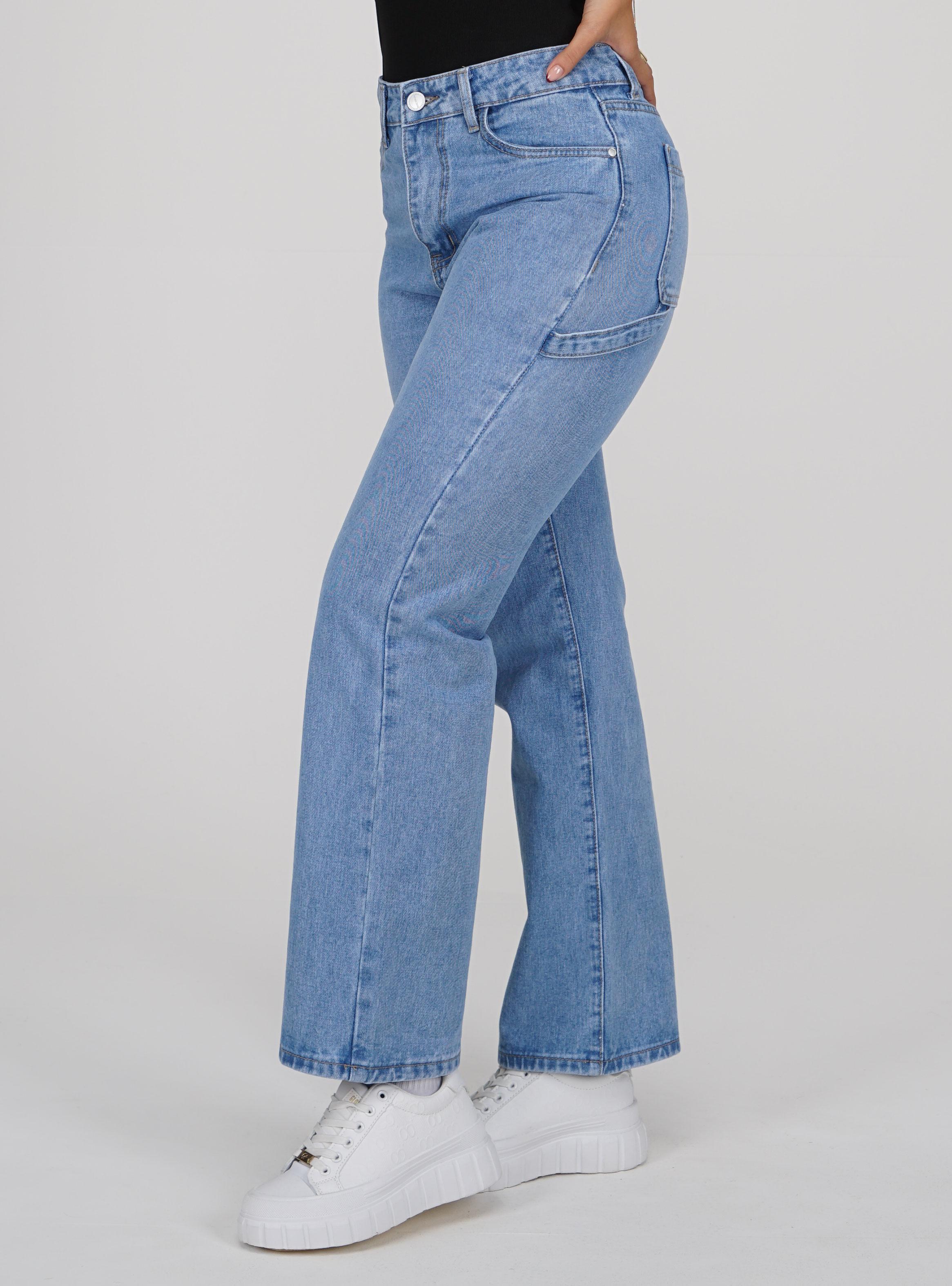 Jeans Straight Fit con Tiro Alto 72-2