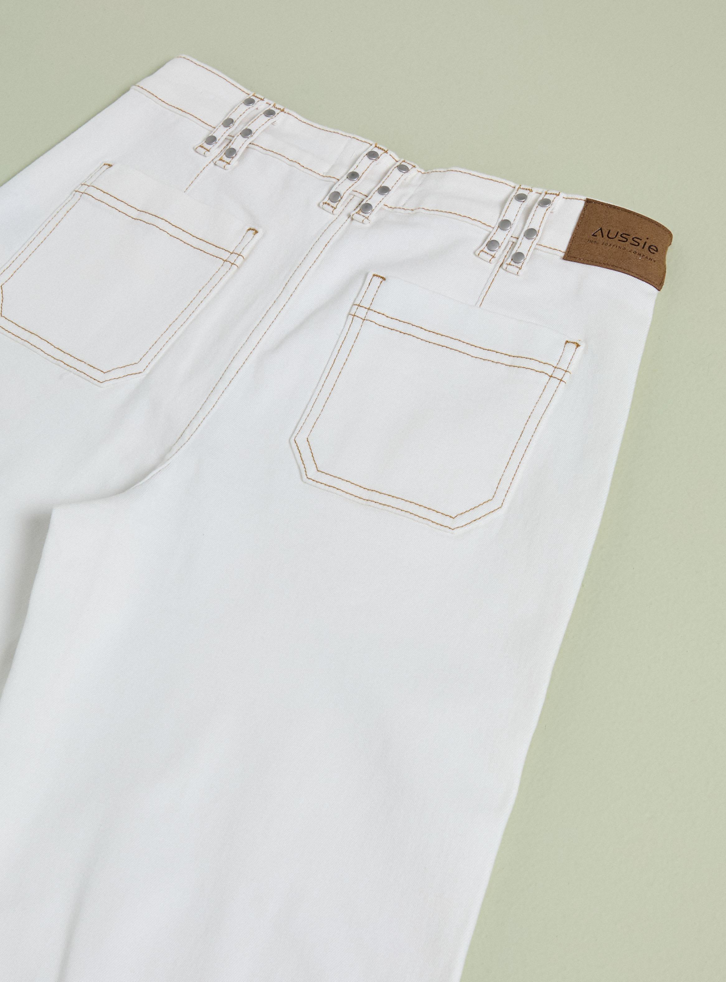 Pantalón Diseño Cortes y Detalles Tachas-2